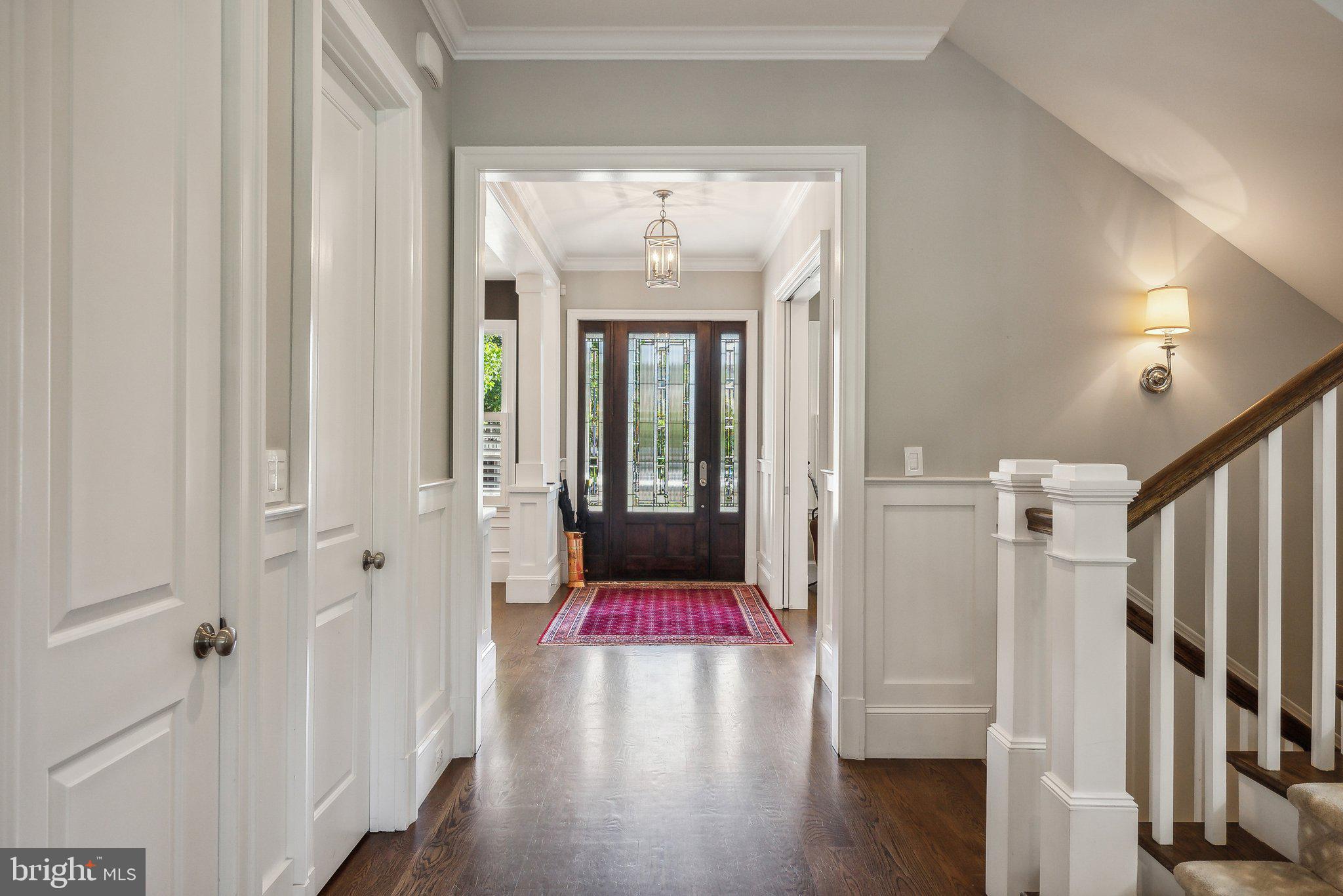 LYON VILLAGE - Residential