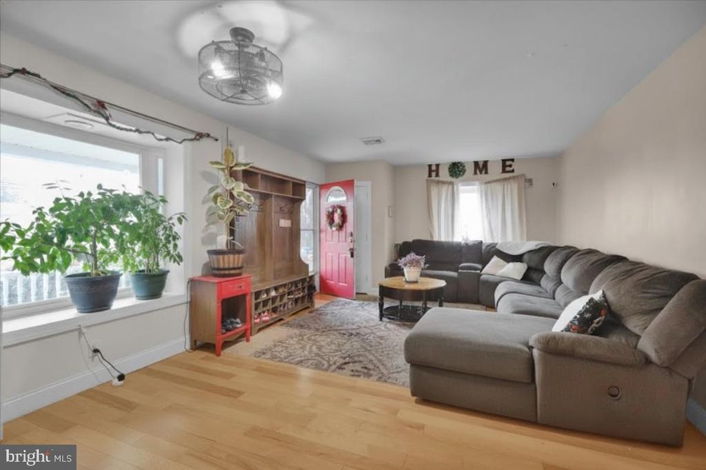 Photo of 12 Trimble Boulevard, BROOKHAVEN, PA 19015 (MLS # PADE2102898)