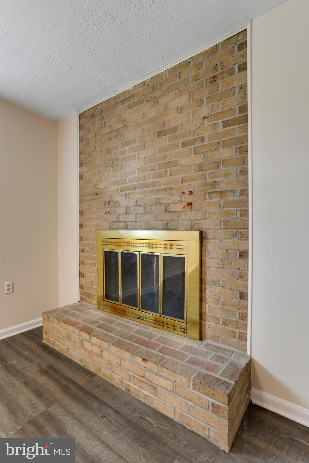 PATRICK HENRY ESTATES - Residential