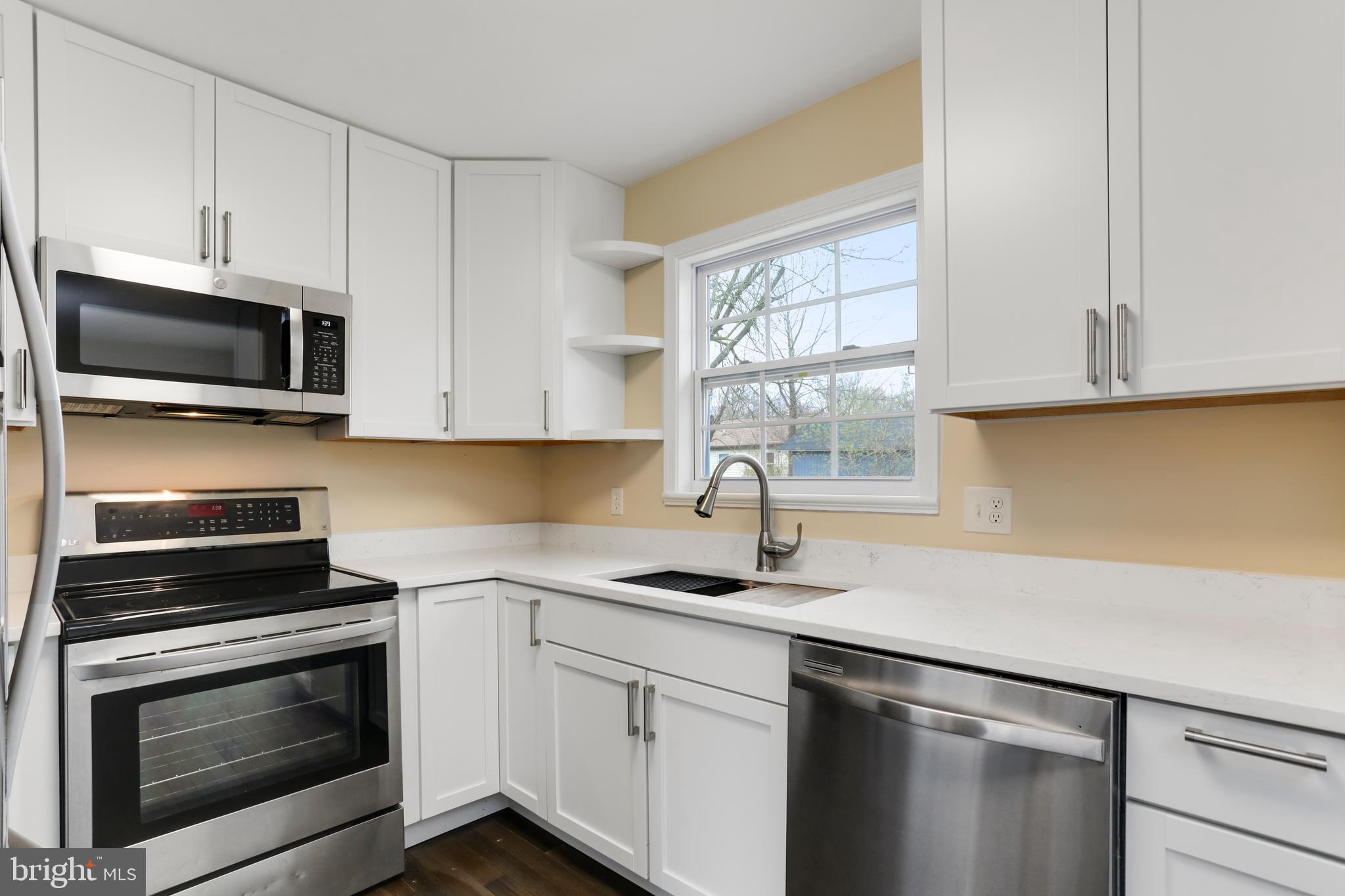 PATRICK HENRY ESTATES - Residential