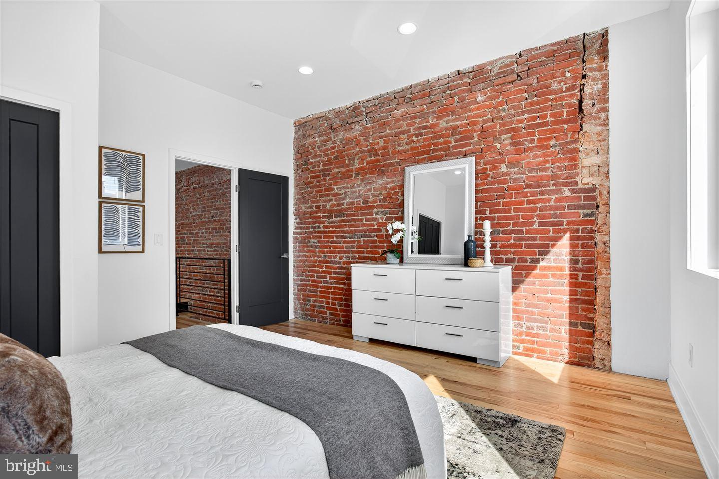 GRAYS FERRY - Residential