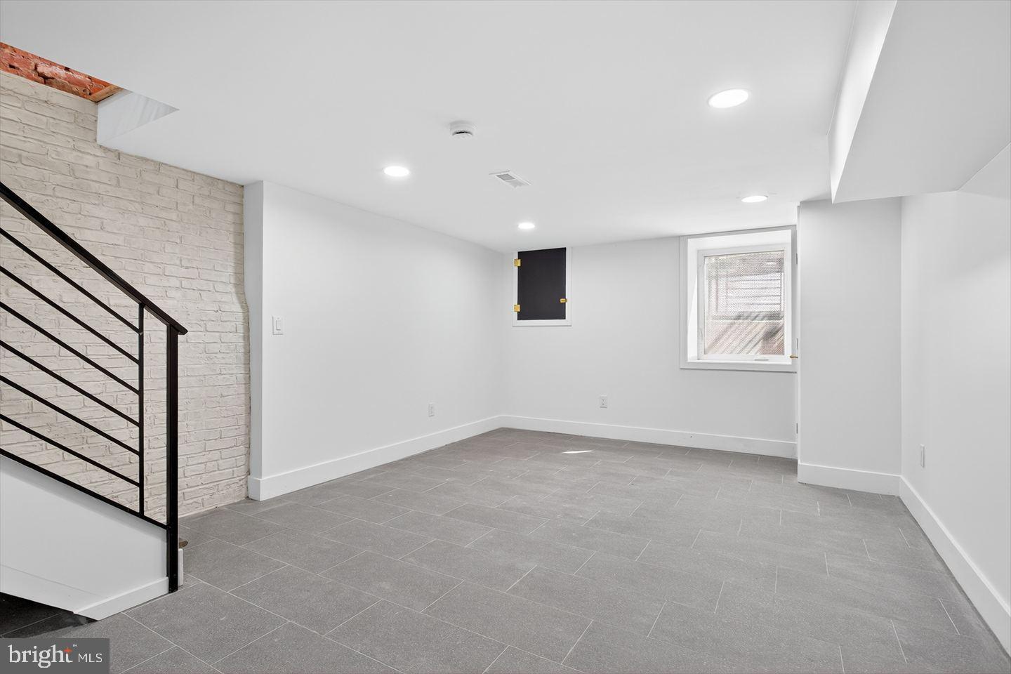 GRAYS FERRY - Residential