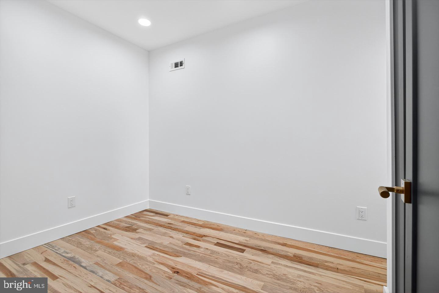 GRAYS FERRY - Residential