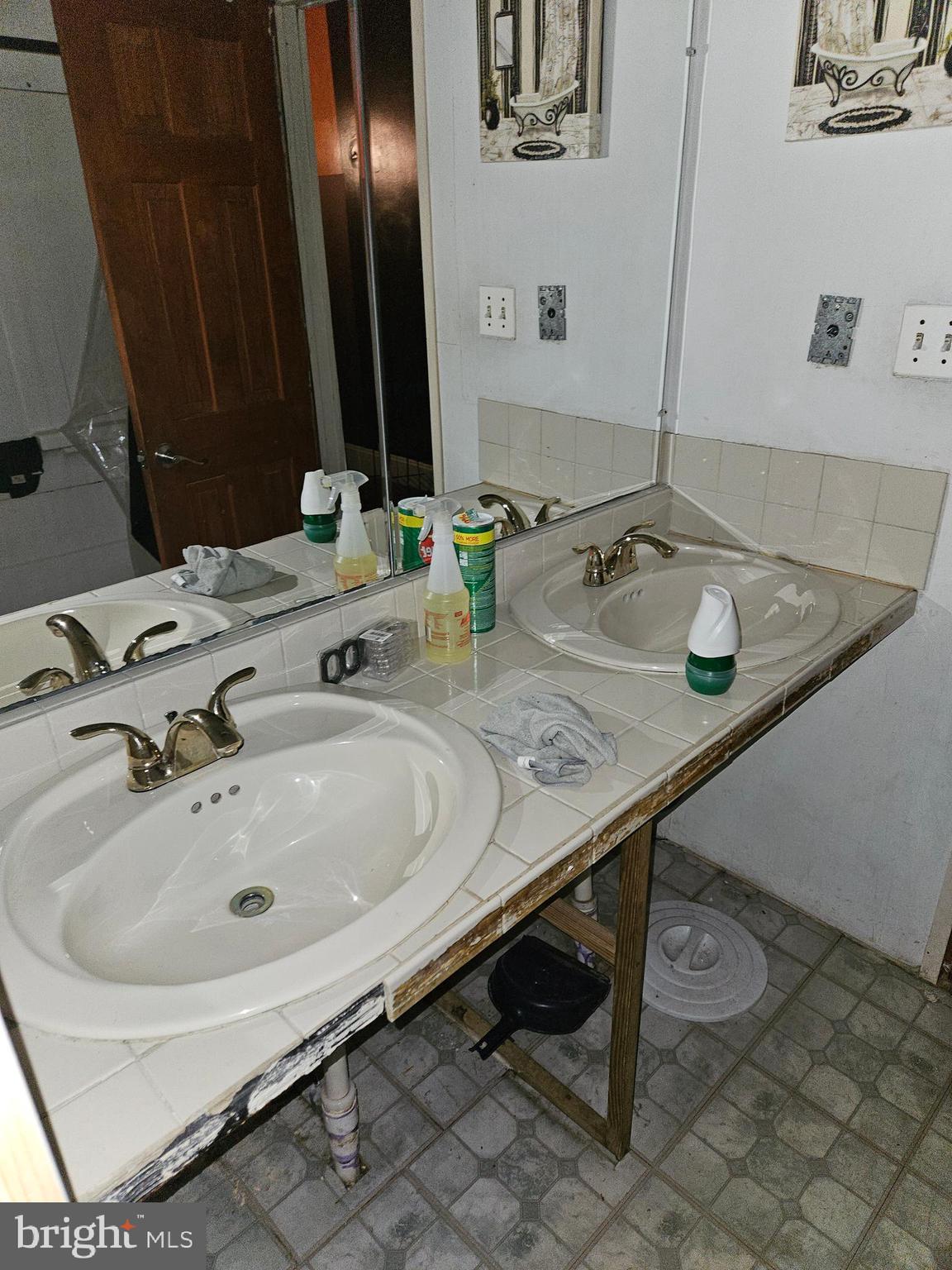 GERMANTOWN (WEST) - Residential