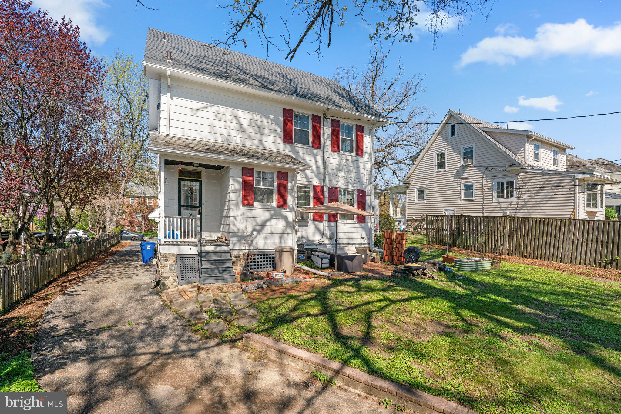 HUNTING RIDGE HISTORIC DISTRICT - Residential