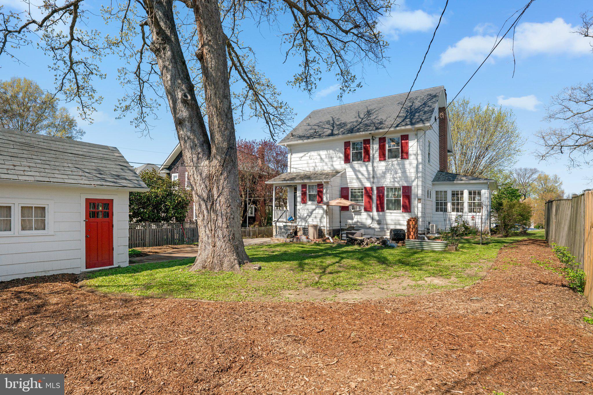 HUNTING RIDGE HISTORIC DISTRICT - Residential