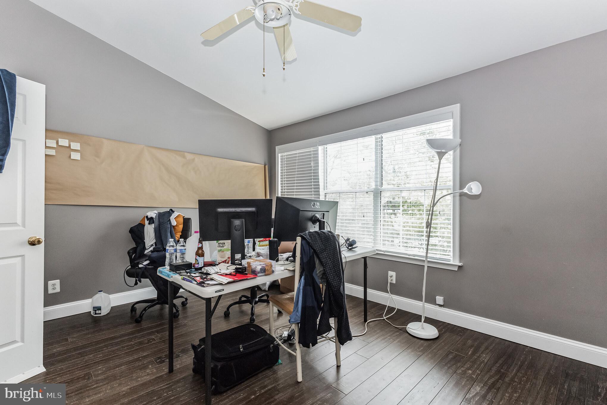 PARKWAY PLAZA - Residential