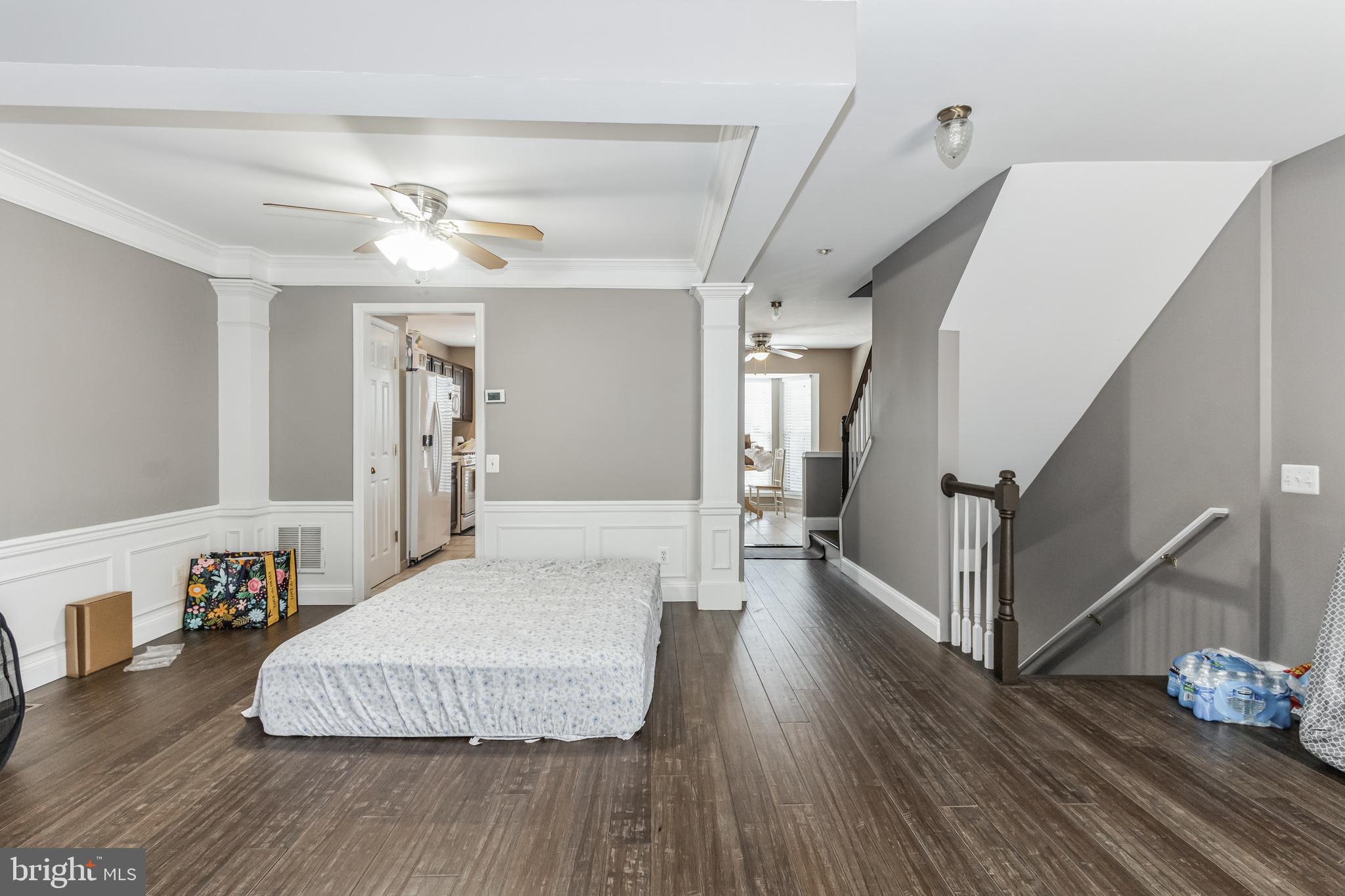 PARKWAY PLAZA - Residential