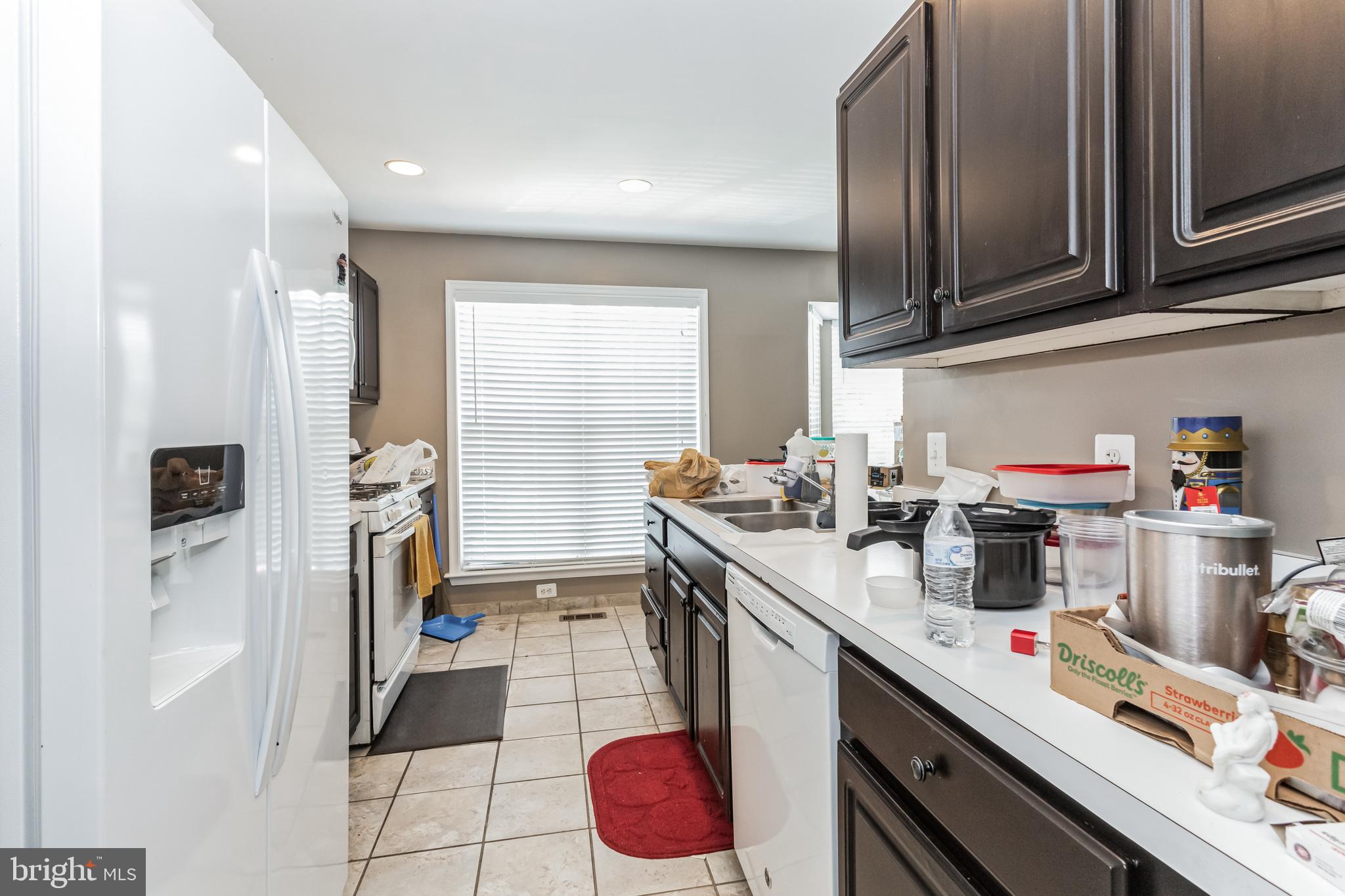 PARKWAY PLAZA - Residential