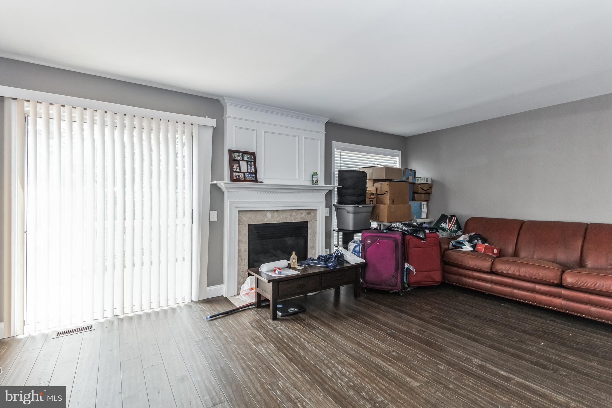 PARKWAY PLAZA - Residential