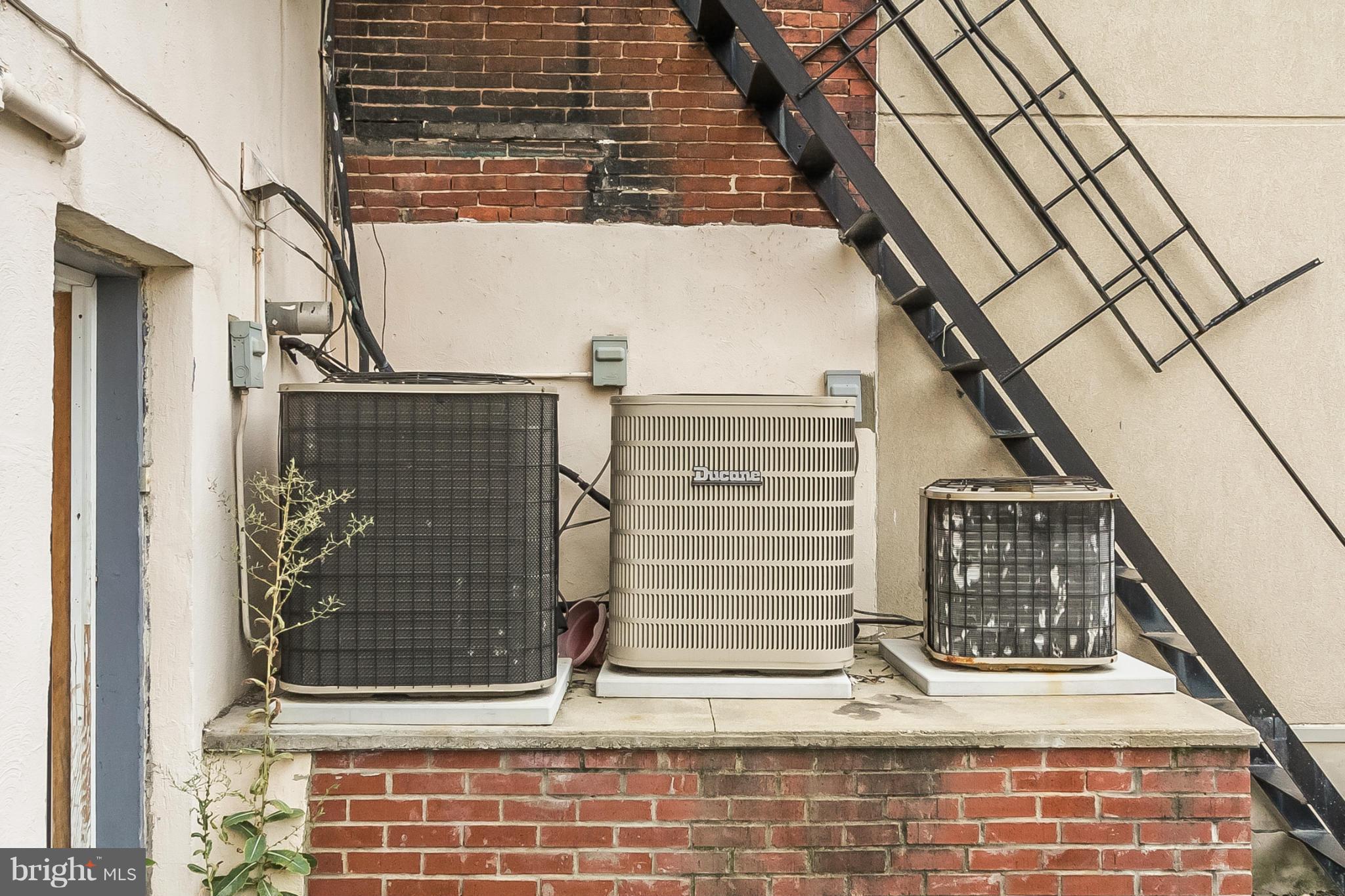 BOLTON HILL HISTORIC DISTRICT - Residential Income