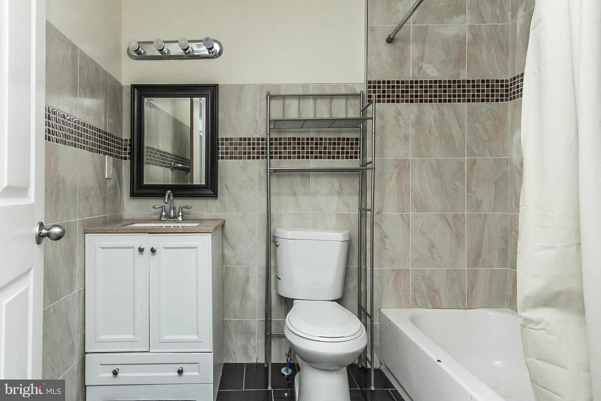 BOLTON HILL HISTORIC DISTRICT - Residential Income