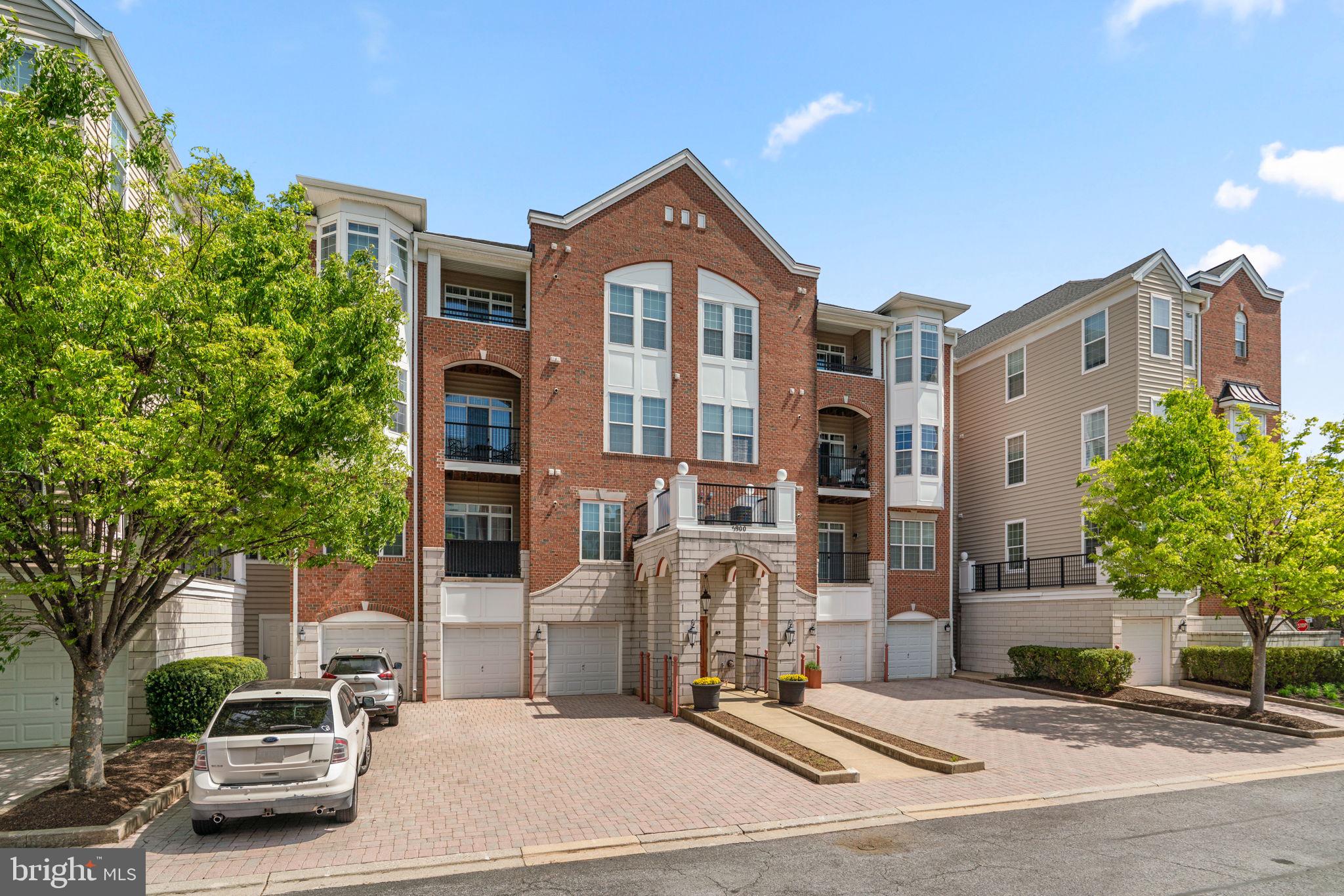 FIELDSTONE AT RIVER HILL - Residential