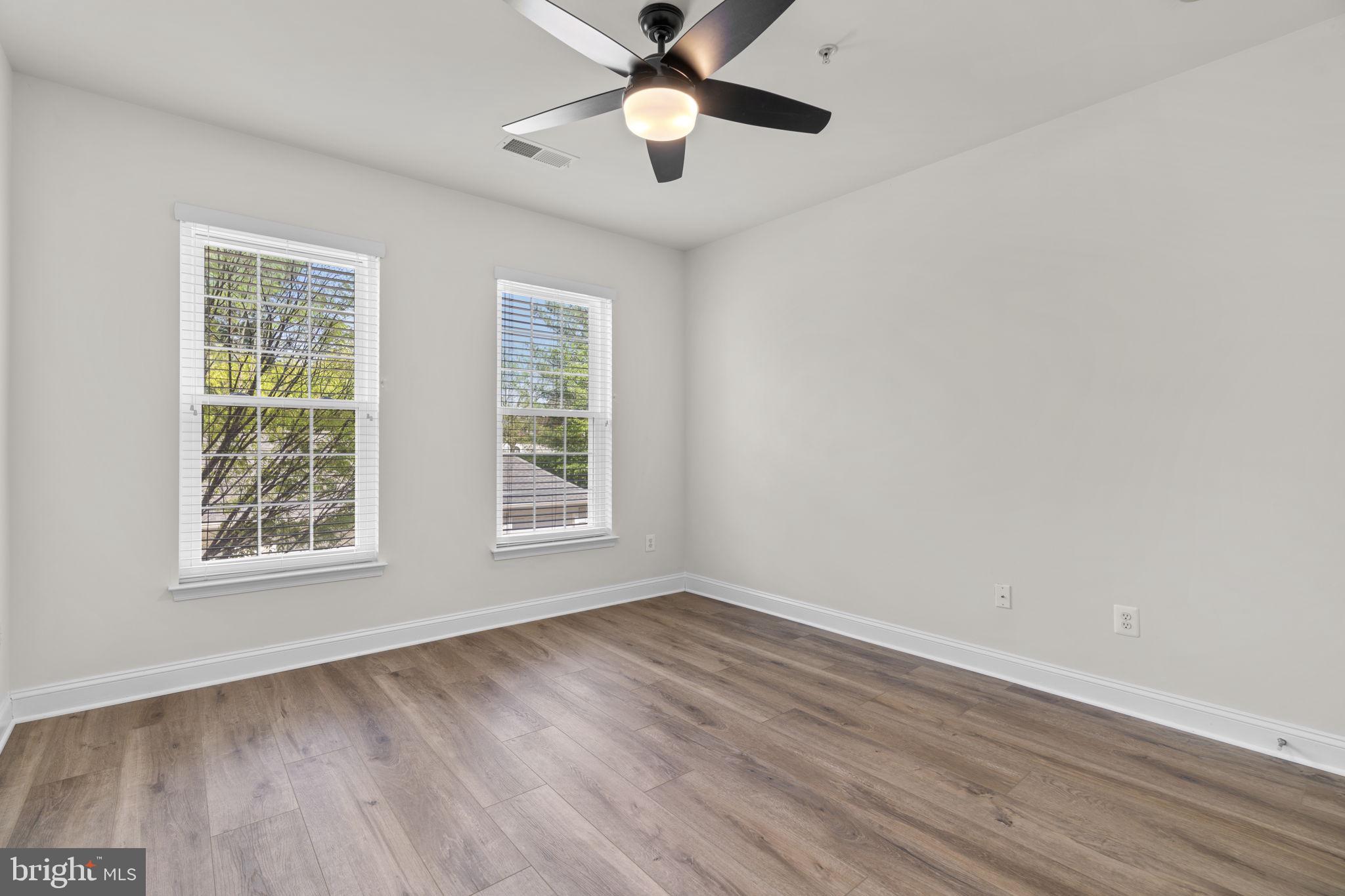 FIELDSTONE AT RIVER HILL - Residential