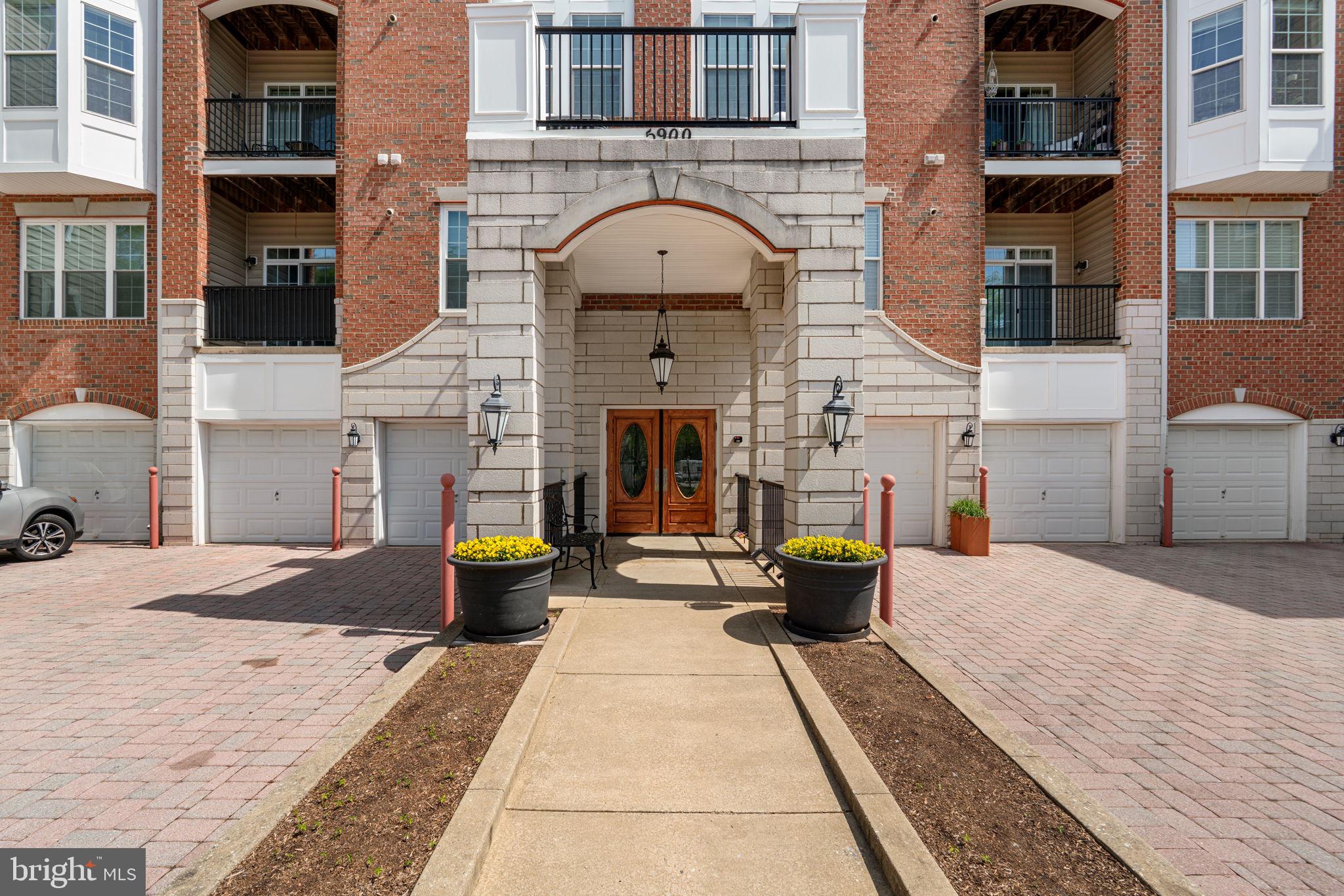 FIELDSTONE AT RIVER HILL - Residential