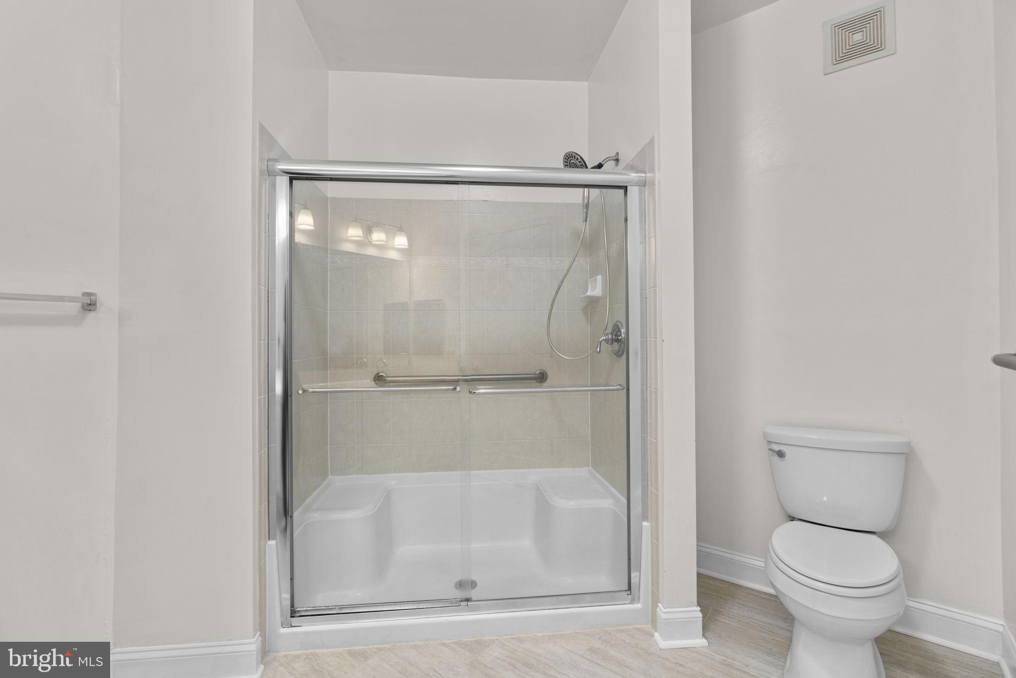 FIELDSTONE AT RIVER HILL - Residential