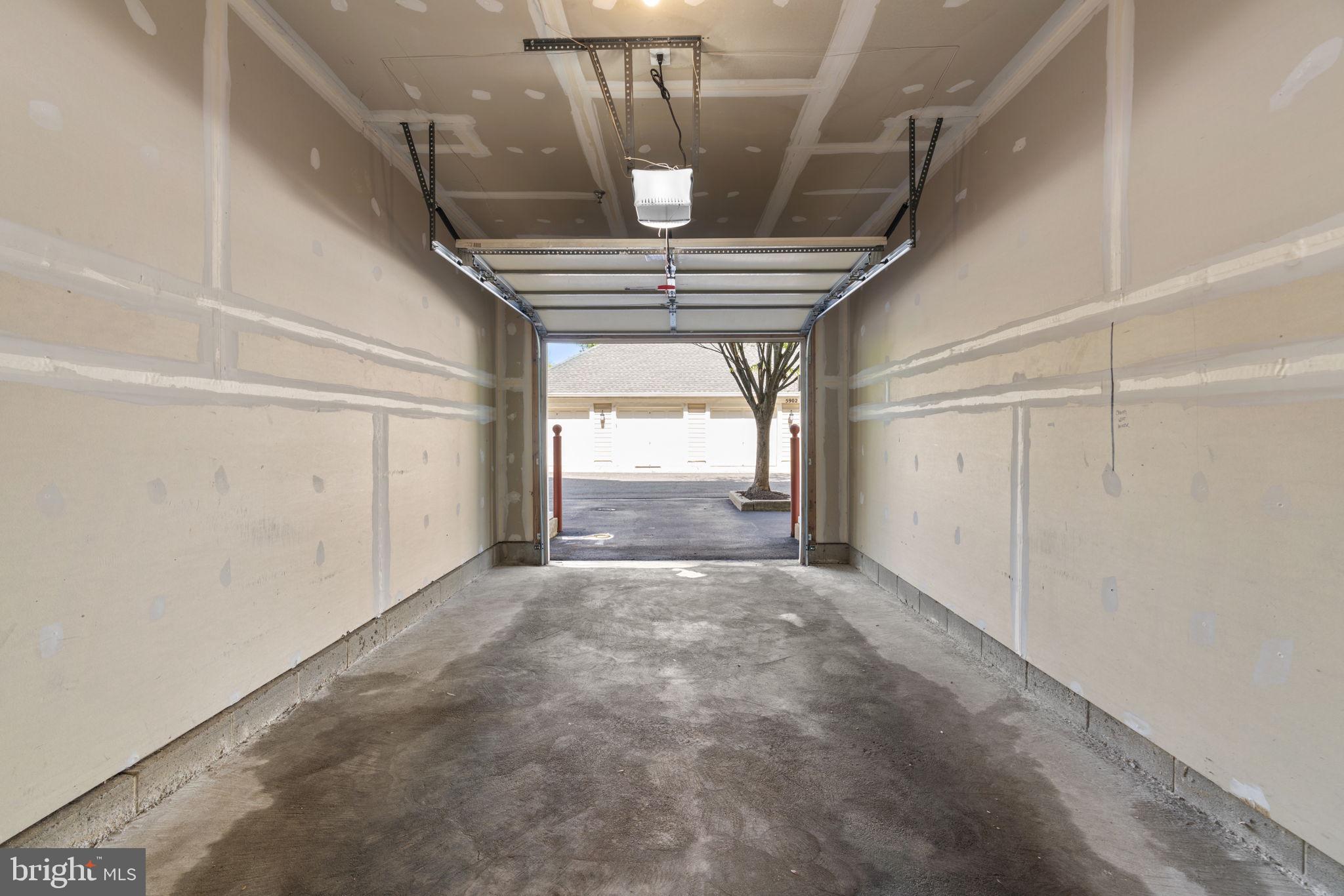 FIELDSTONE AT RIVER HILL - Residential