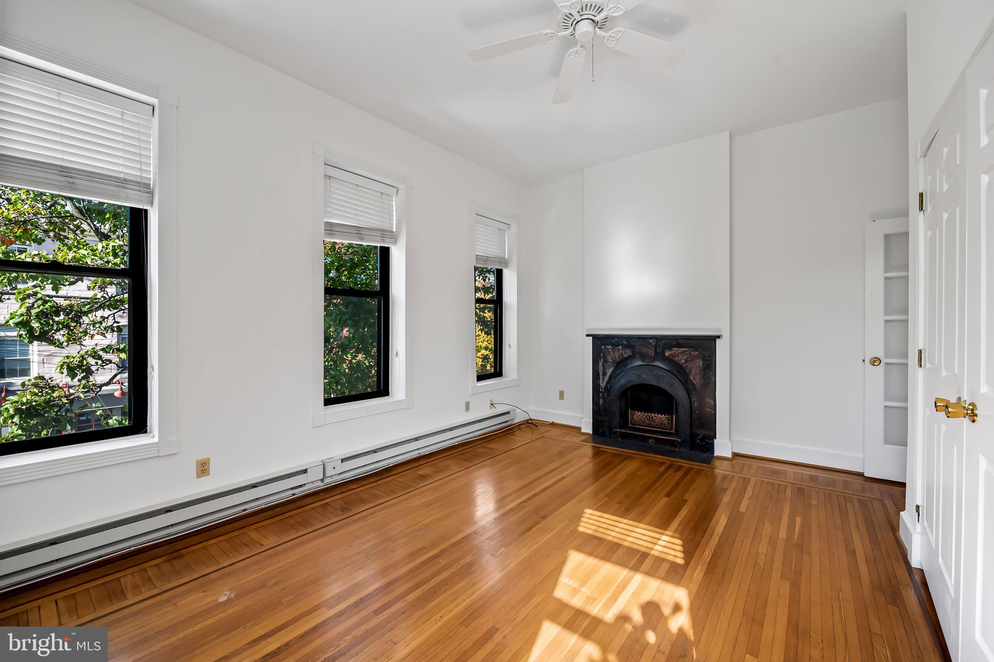 FEDERAL HILL HISTORIC DISTRICT - Residential Income