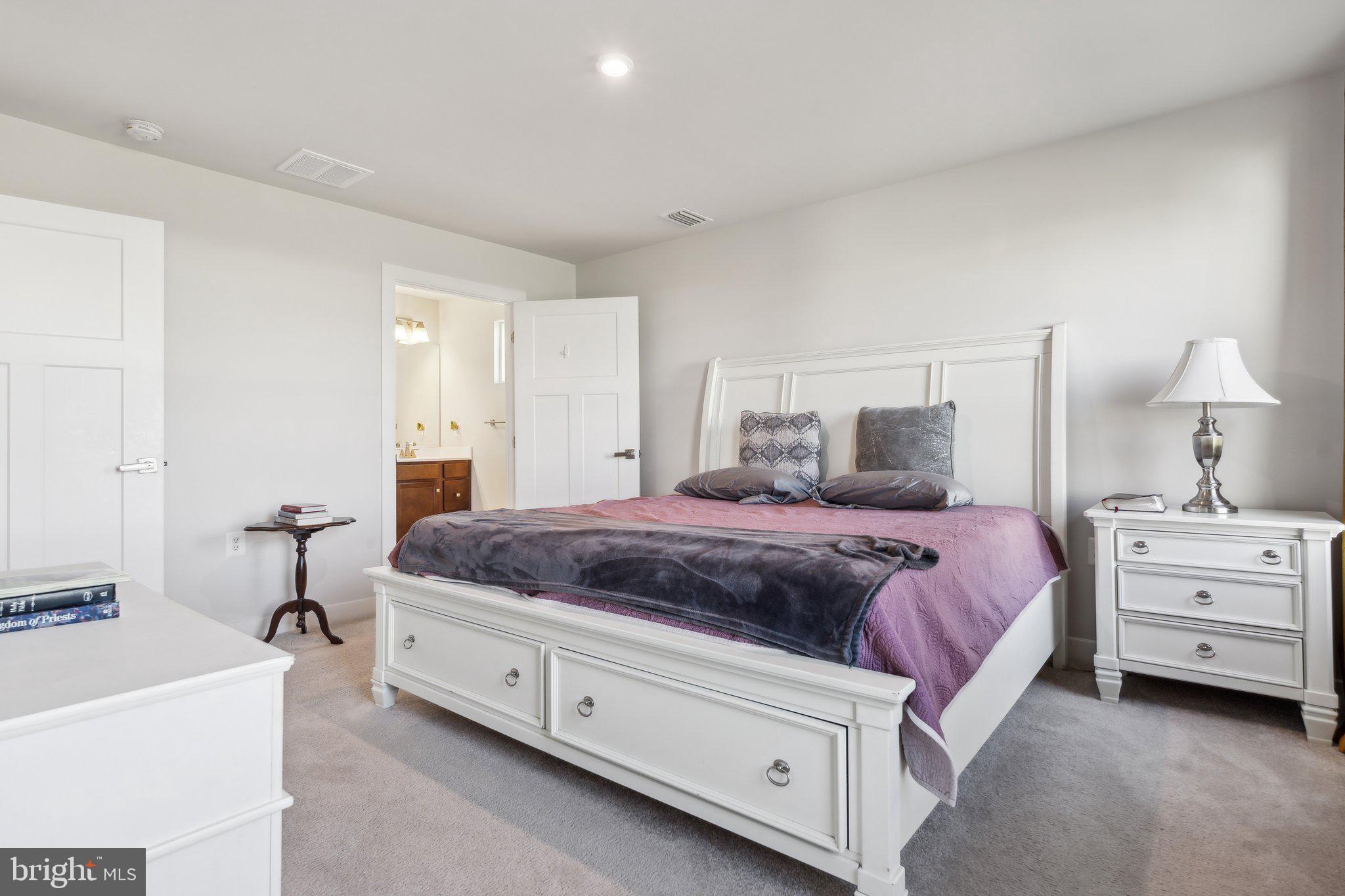 CARDINAL POINTE - Residential