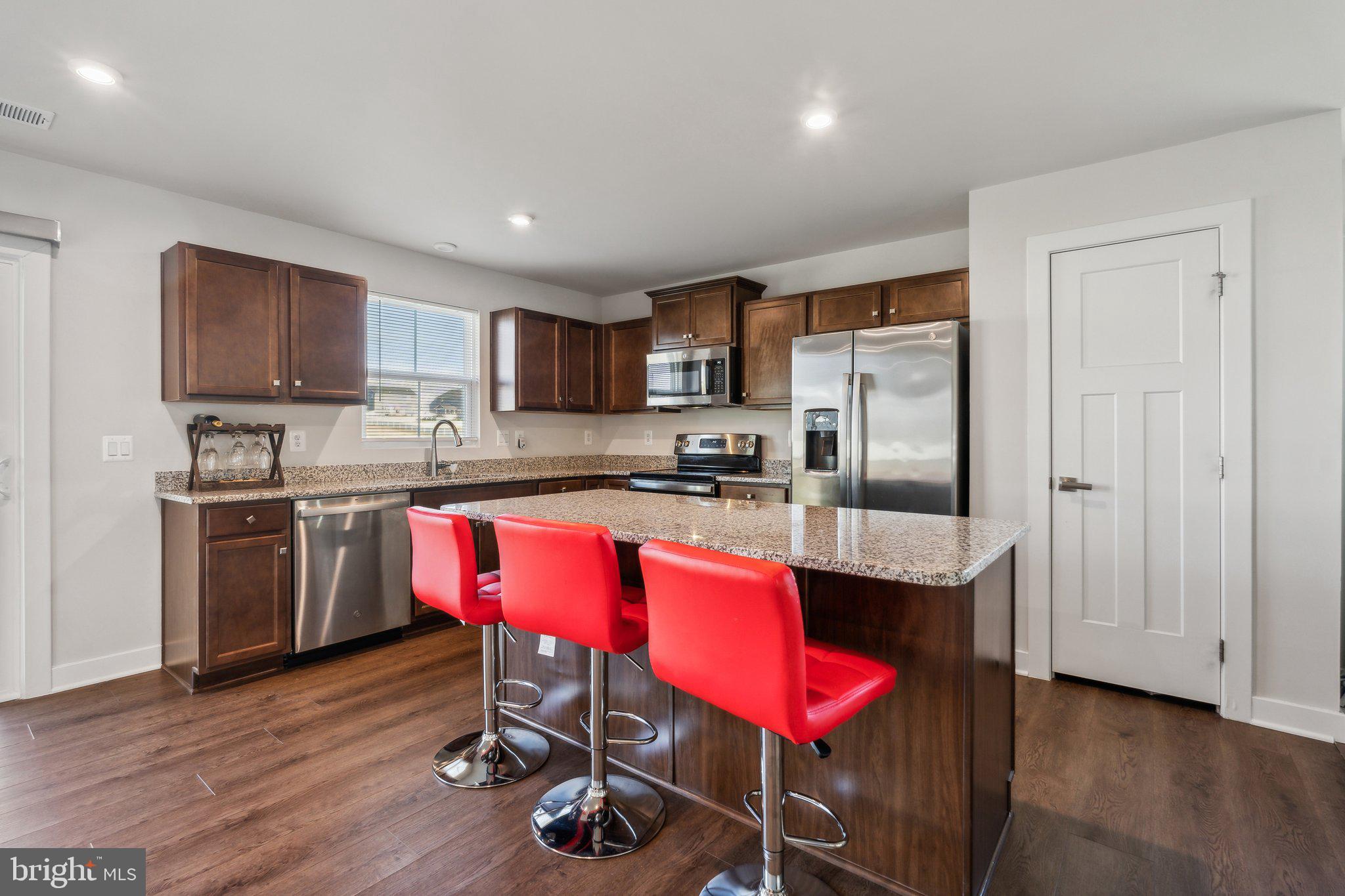 CARDINAL POINTE - Residential