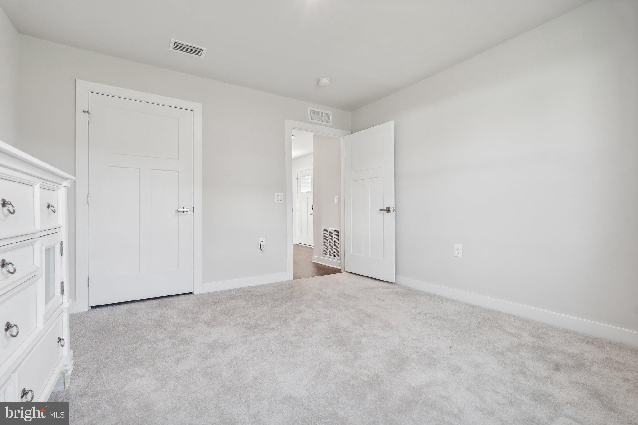 CARDINAL POINTE - Residential