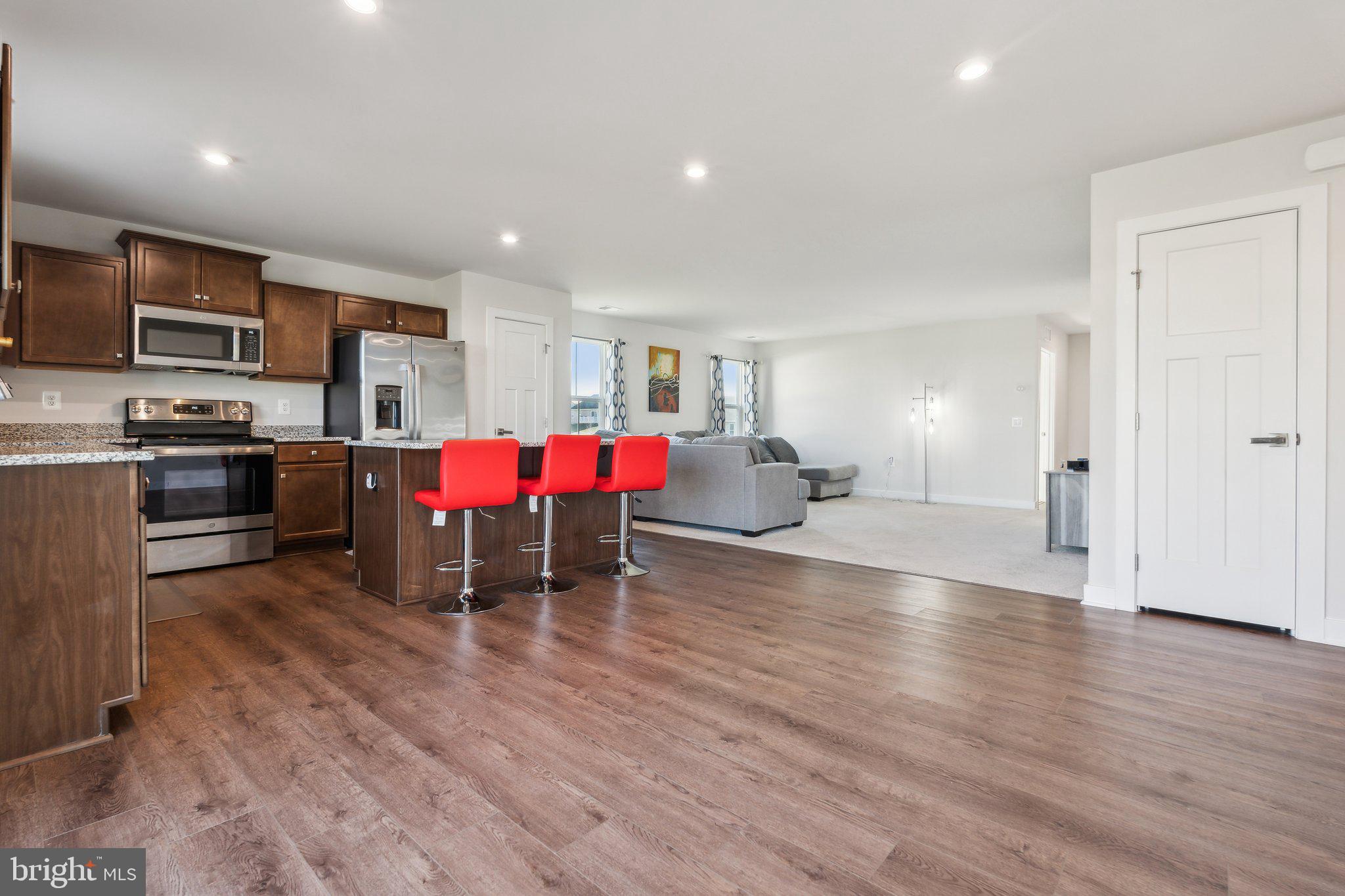 CARDINAL POINTE - Residential