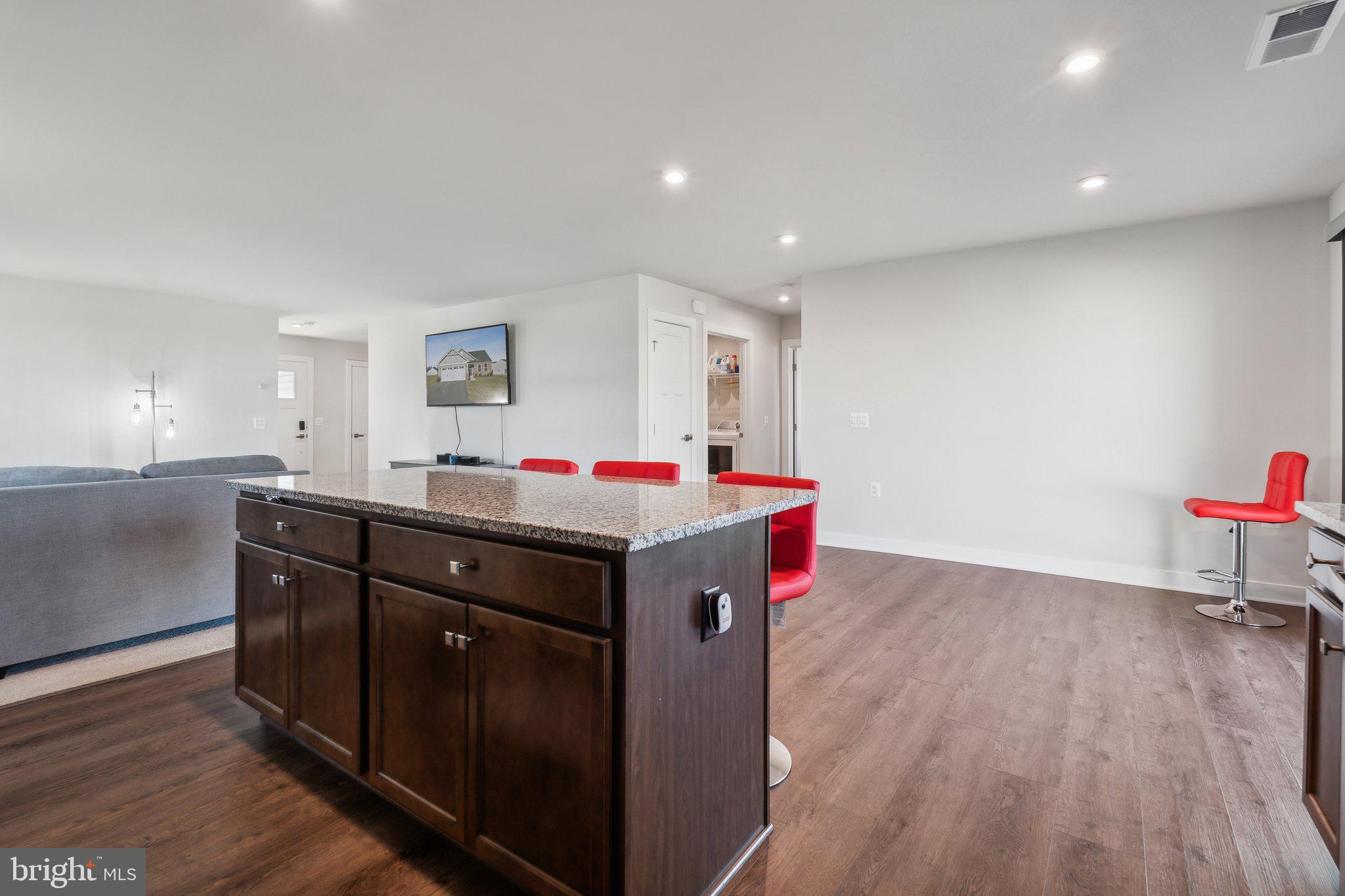 CARDINAL POINTE - Residential