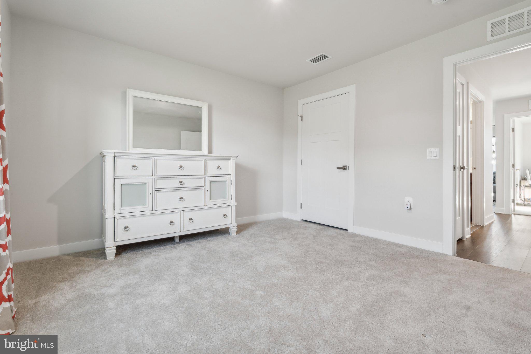 CARDINAL POINTE - Residential