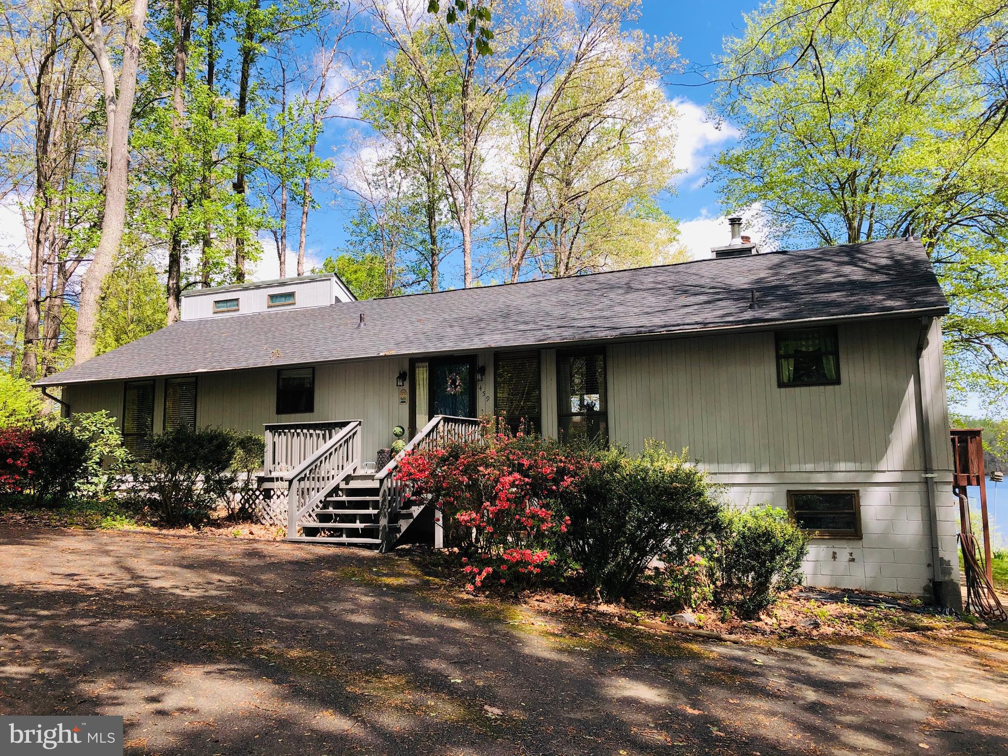 LAKE LAND OR - Residential Lease