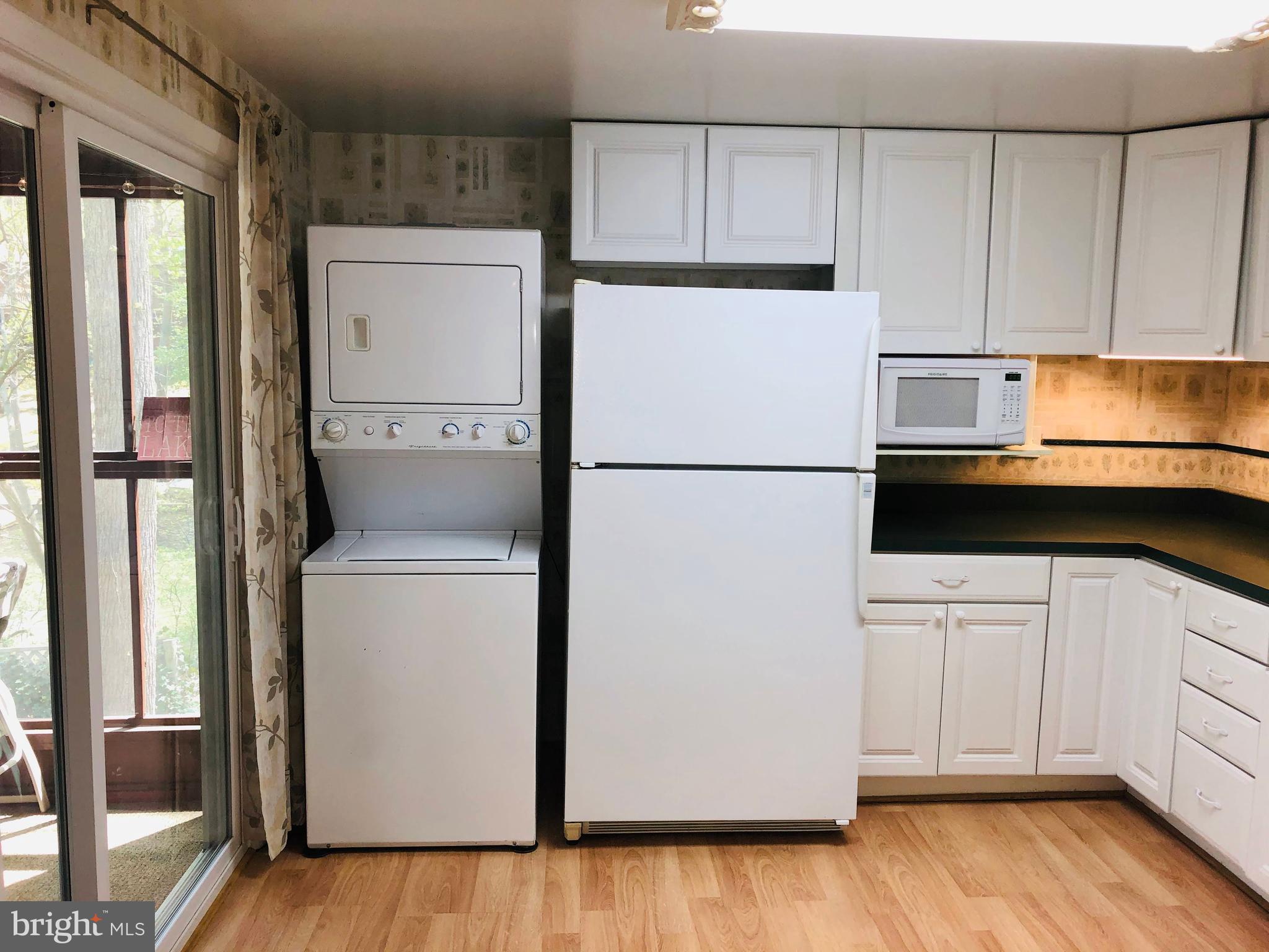 LAKE LAND OR - Residential Lease