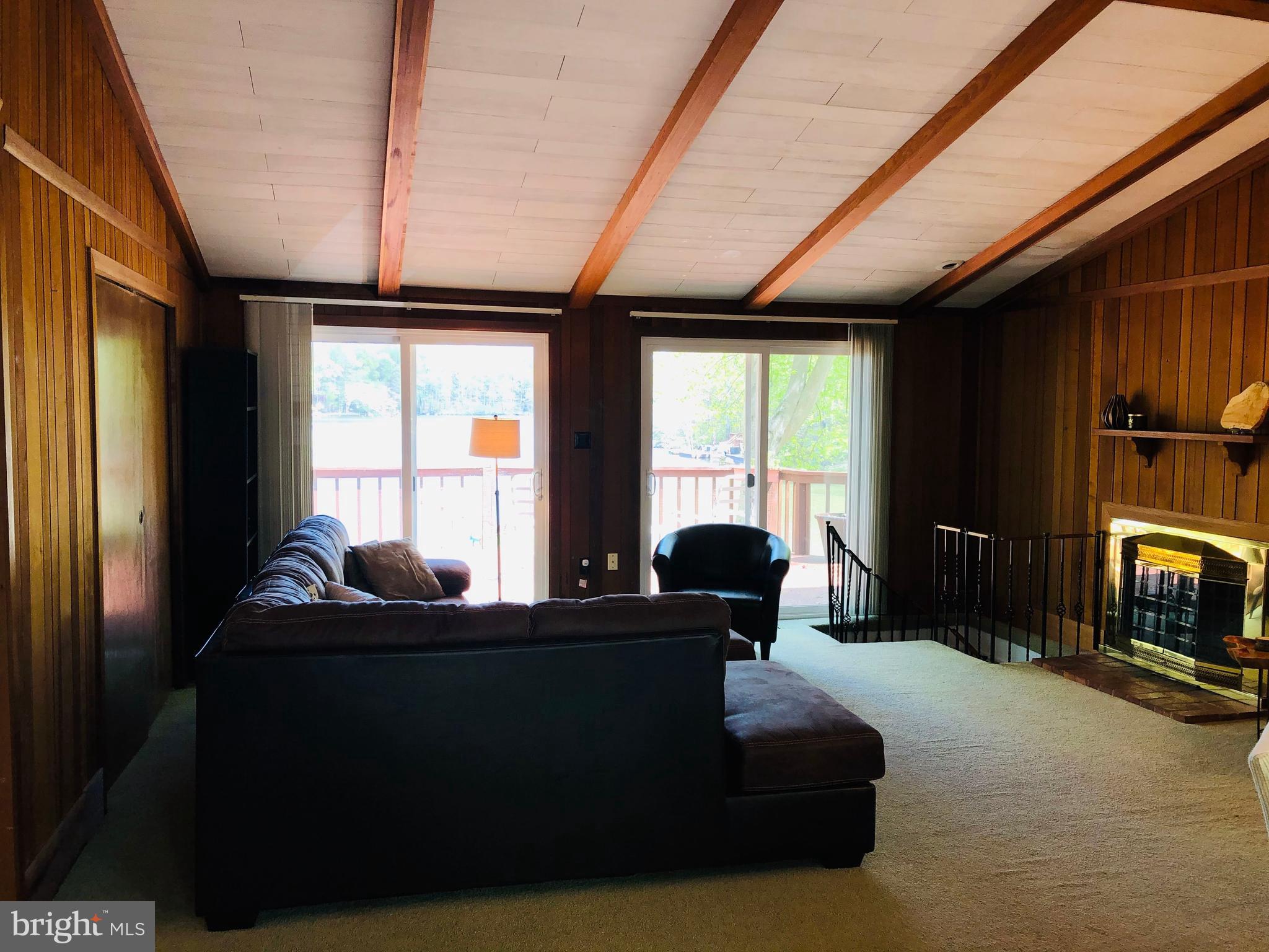 LAKE LAND OR - Residential Lease