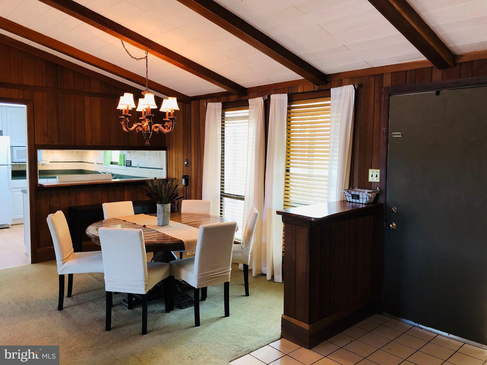 LAKE LAND OR - Residential Lease