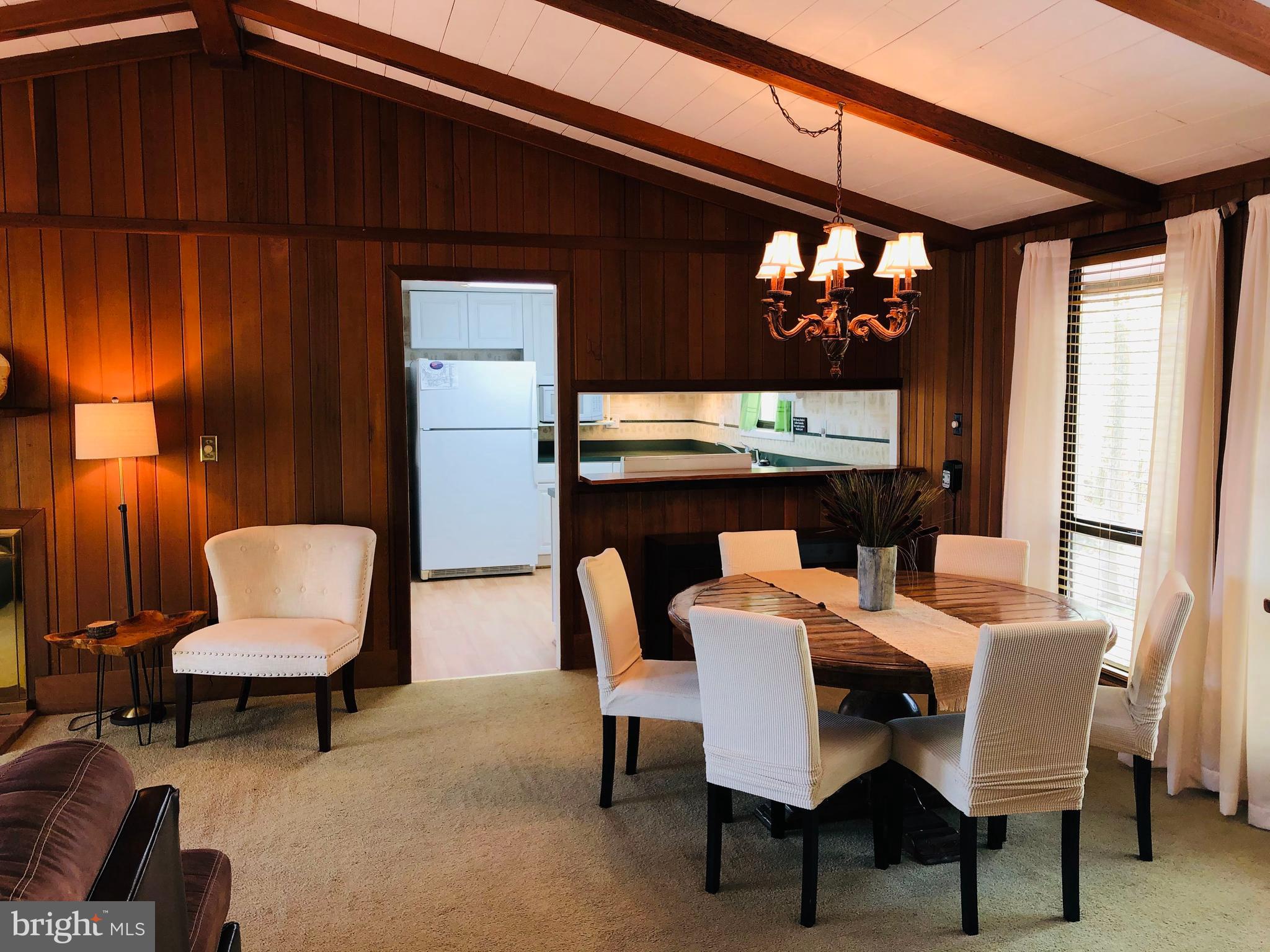 LAKE LAND OR - Residential Lease