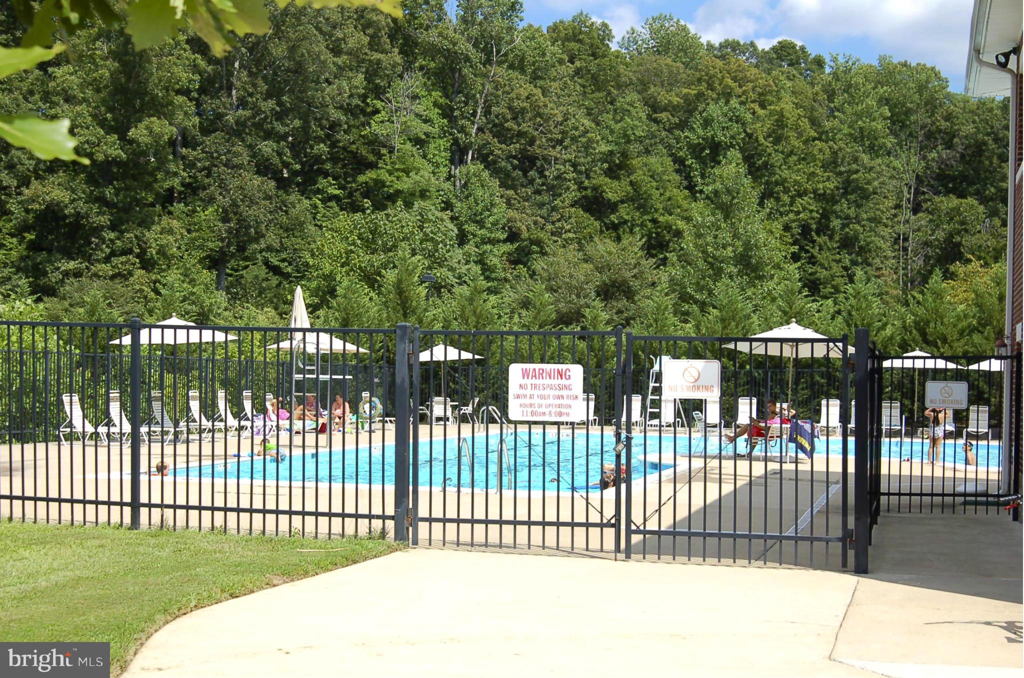 THE RESERVE CONDOMINIUMS - Residential Lease