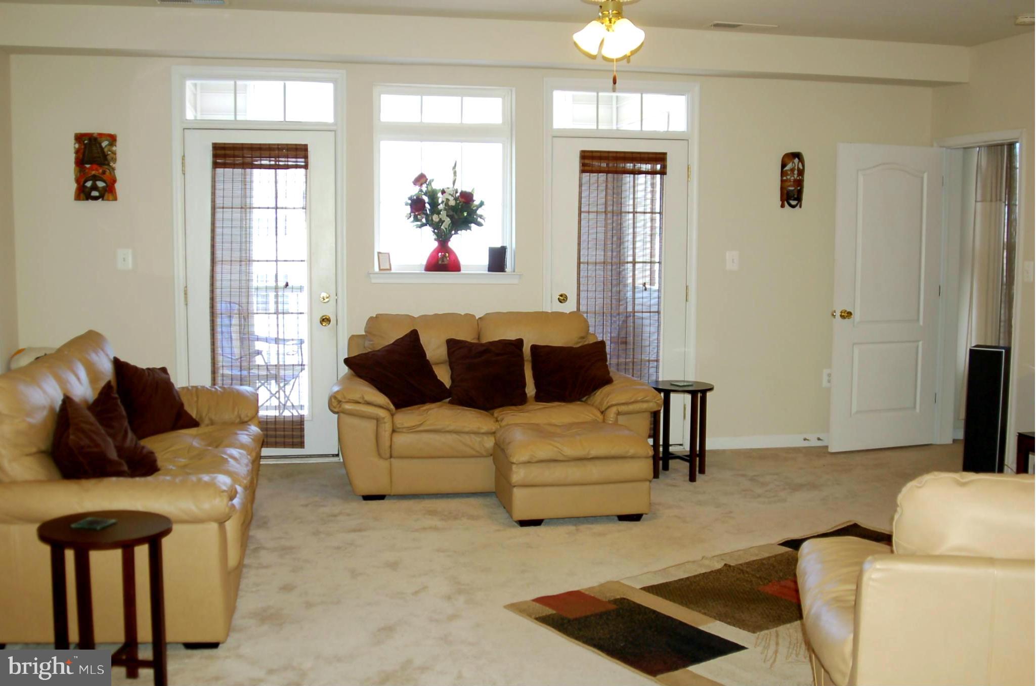 THE RESERVE CONDOMINIUMS - Residential Lease