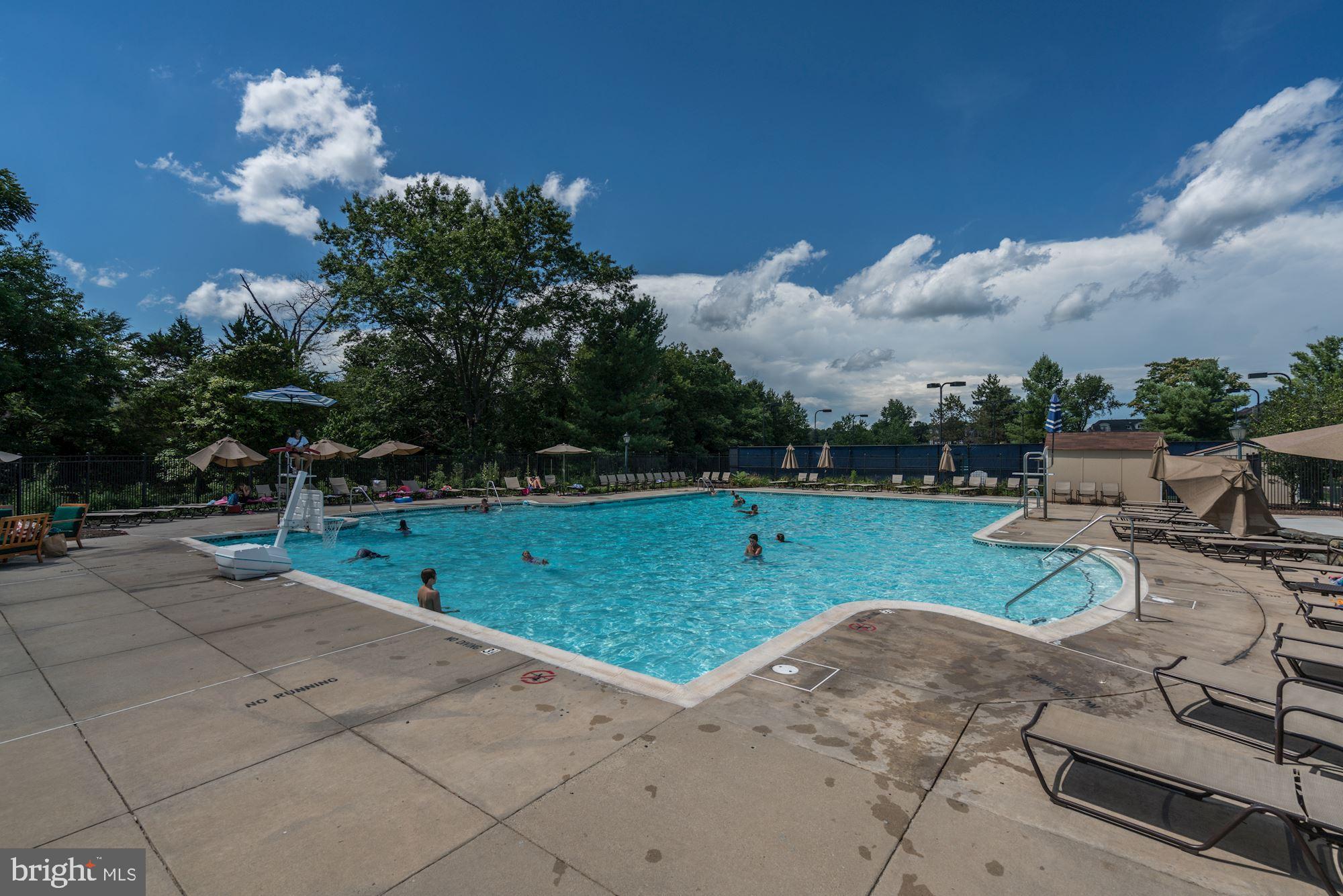 RIVER CREEK - Residential Lease