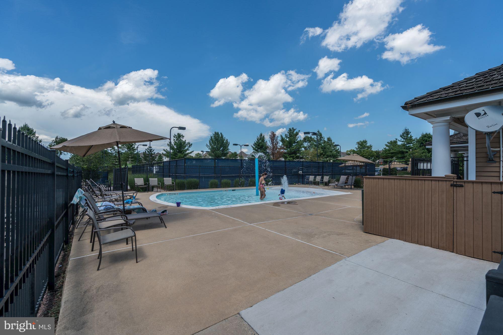 RIVER CREEK - Residential Lease