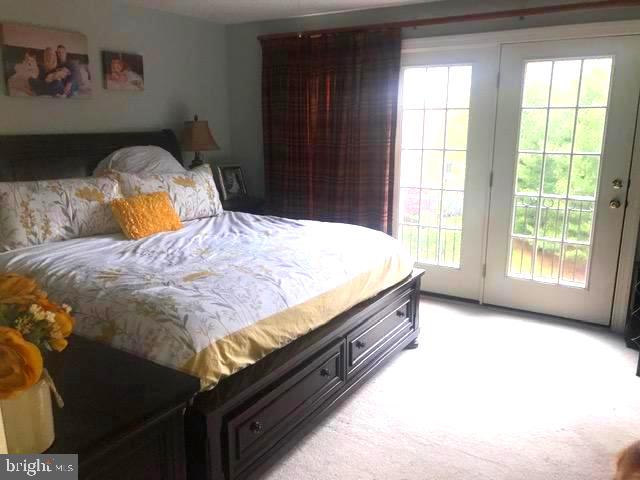 RIVER CREEK - Residential Lease