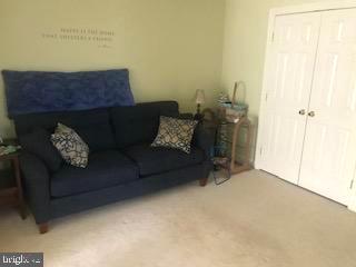 RIVER CREEK - Residential Lease