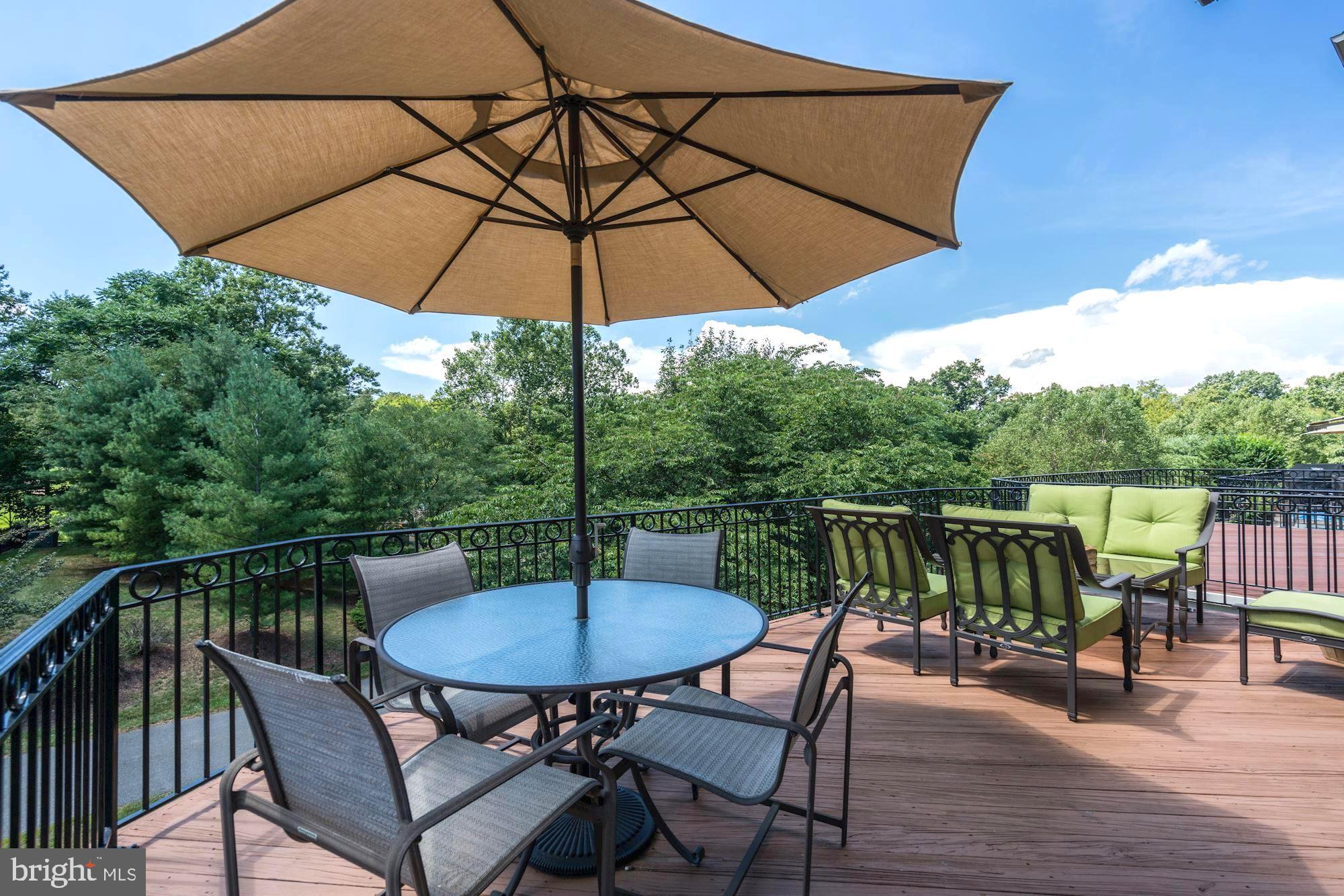 RIVER CREEK - Residential Lease