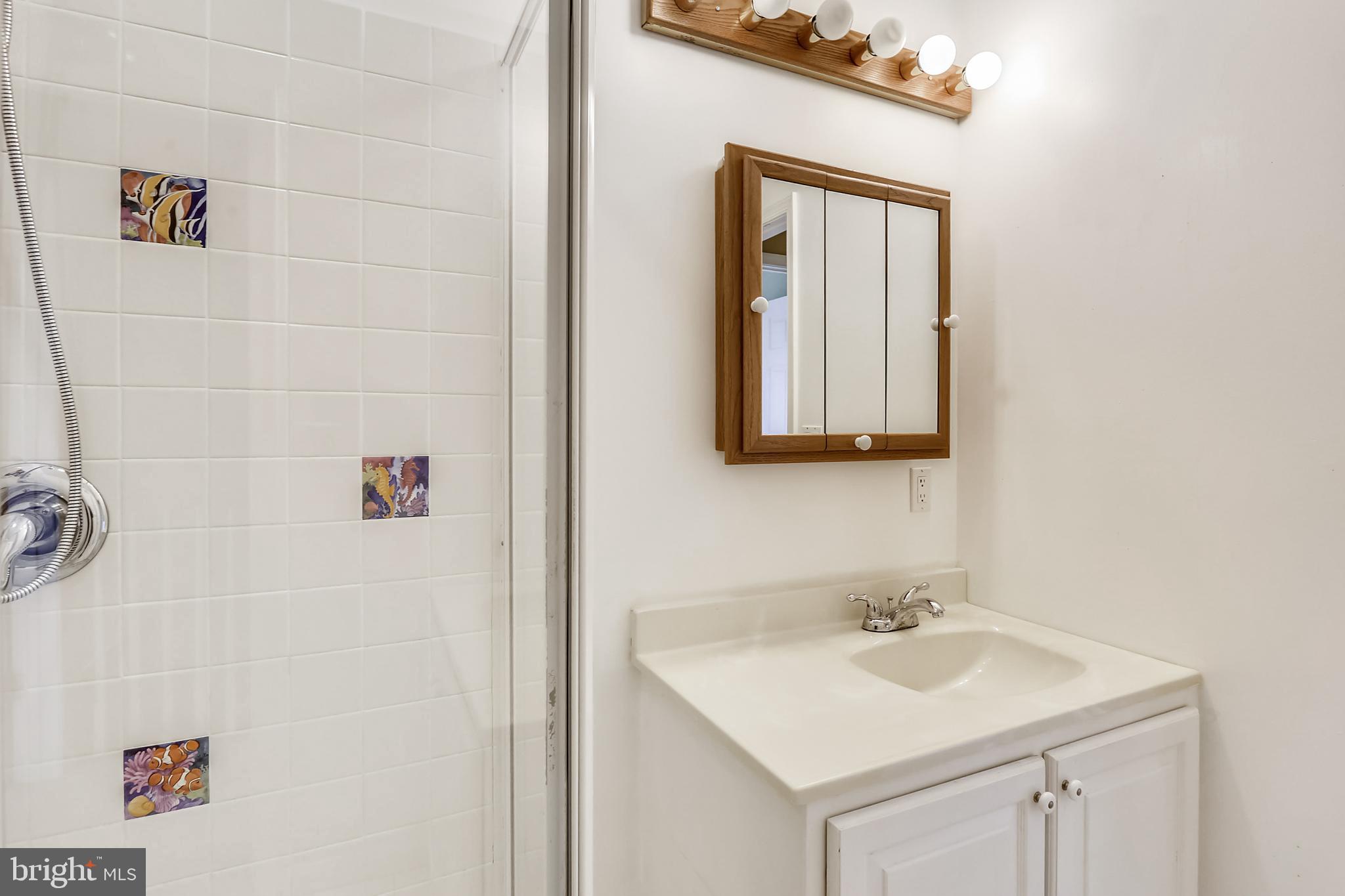 DAMASCUS OUTSIDE - Residential