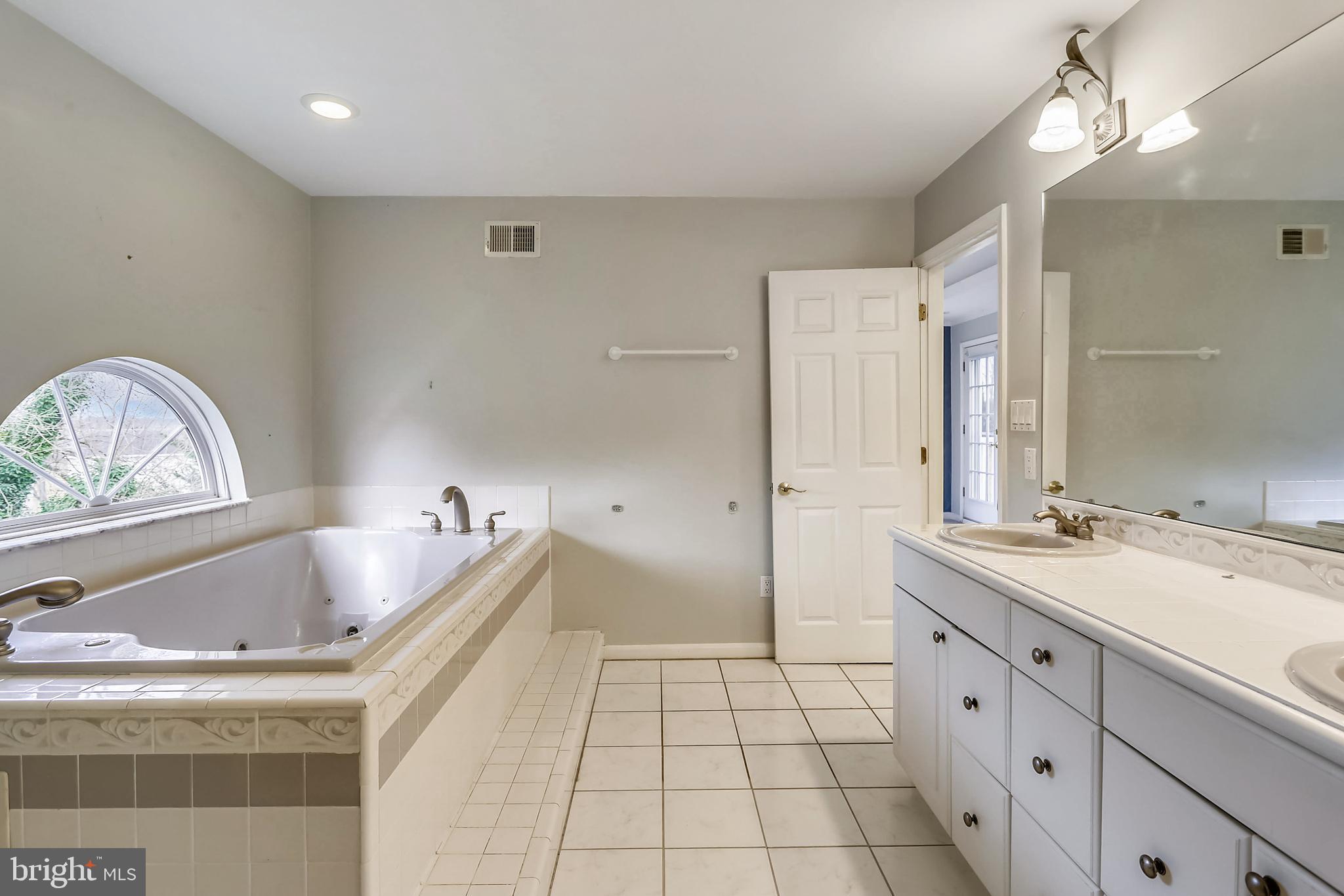 DAMASCUS OUTSIDE - Residential