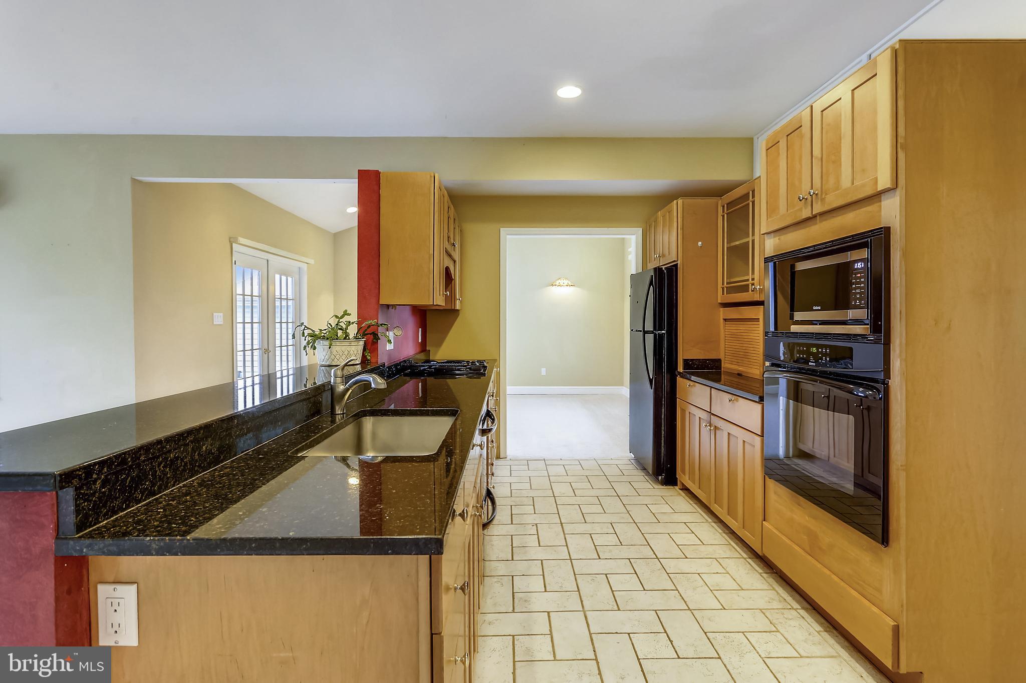 DAMASCUS OUTSIDE - Residential