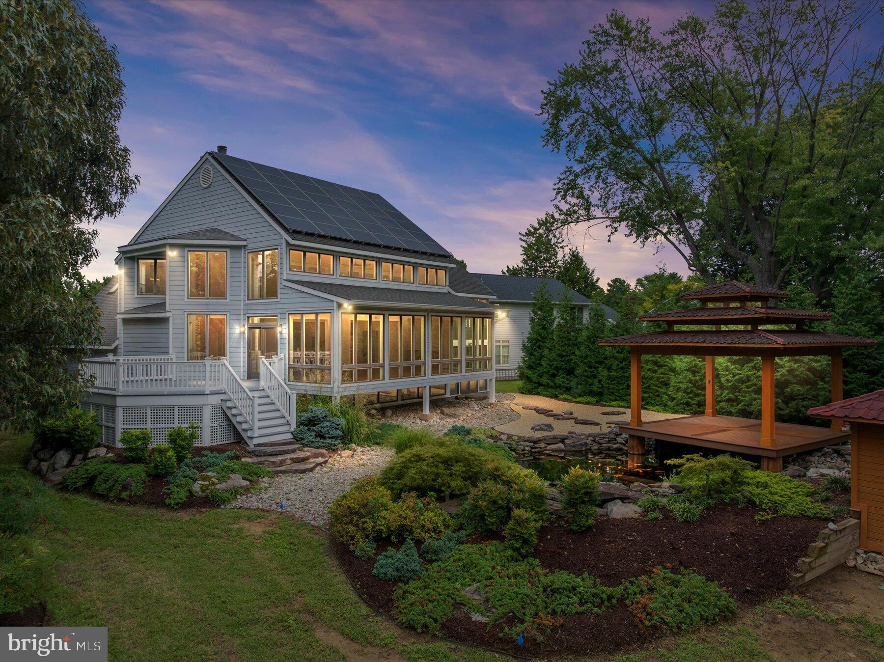 912 LYNCH DRIVE