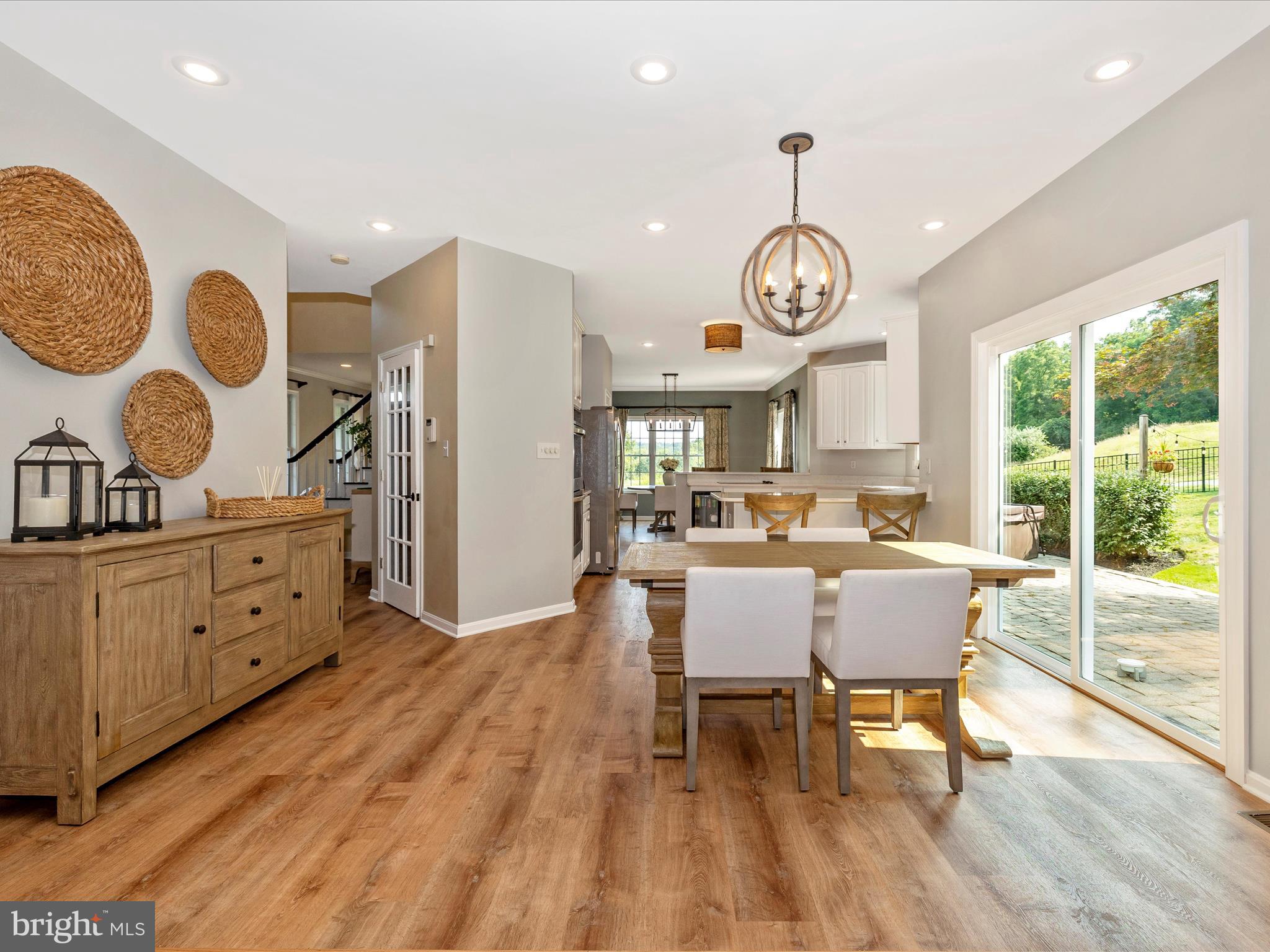 RIVER DOWNS - Residential