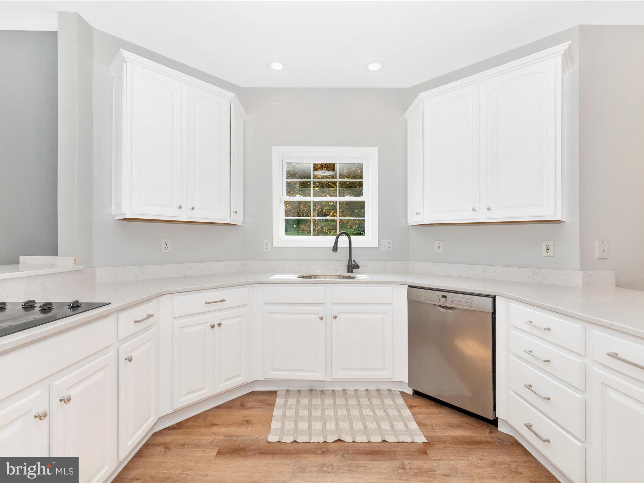 RIVER DOWNS - Residential