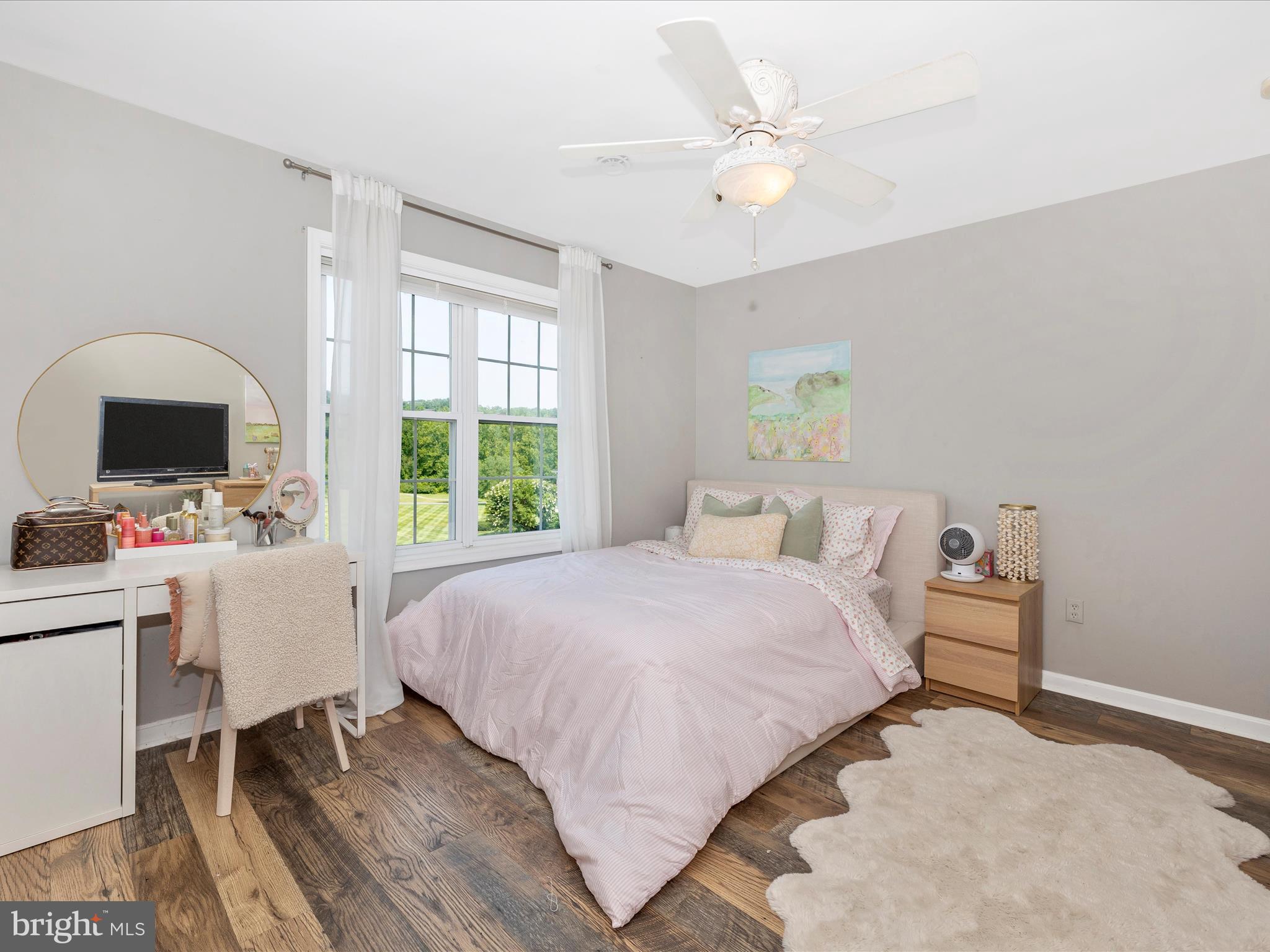 RIVER DOWNS - Residential