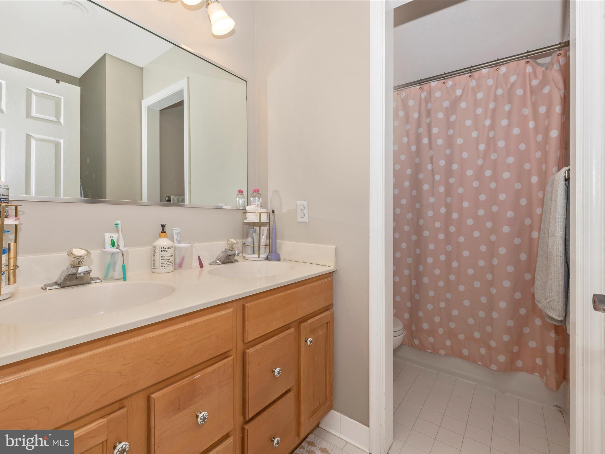 RIVER DOWNS - Residential