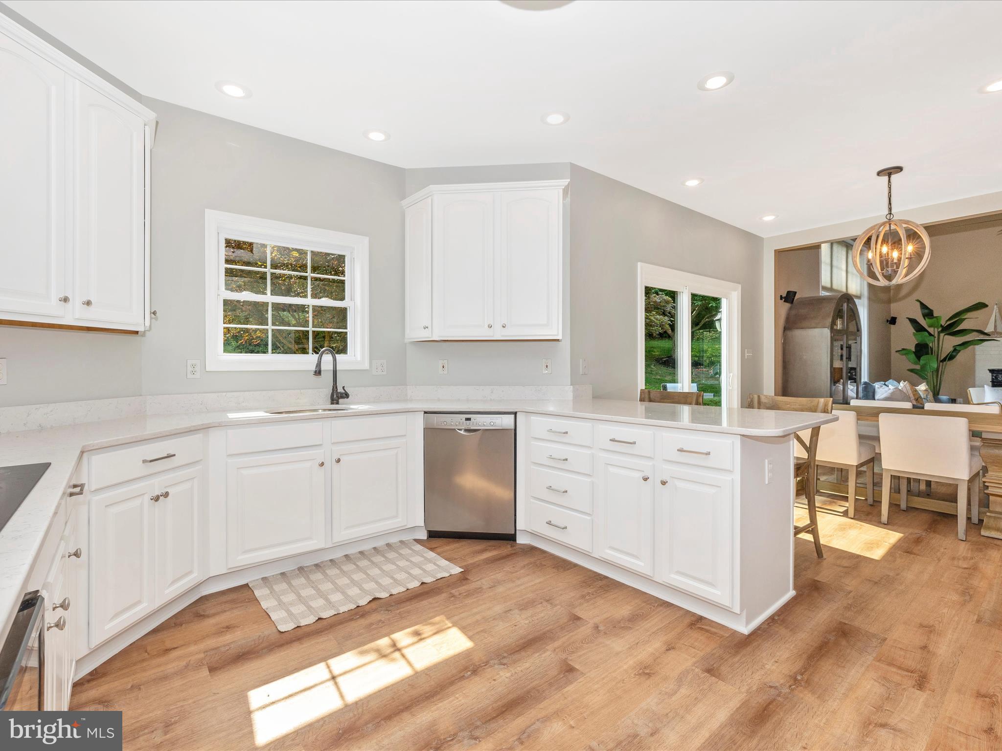 RIVER DOWNS - Residential