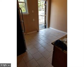 MAYFAIR - Residential Lease